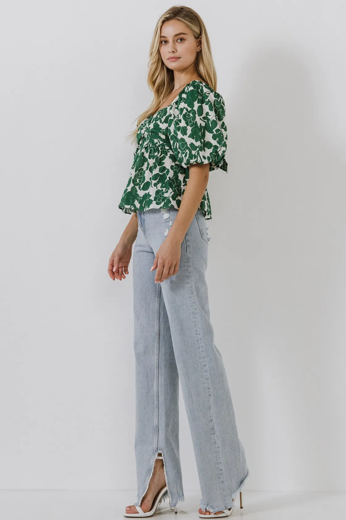 free_the_rose__floral_tie_18.webp FREE THE ROSES Tops*Free The Rose - Floral Tied Back Top