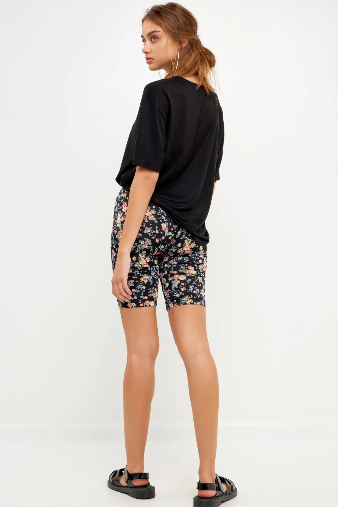 grey_lab__floral_print_bi_4.webp GREY LAB Tops*- Floral Print Bike Shorts BLACKMULTI