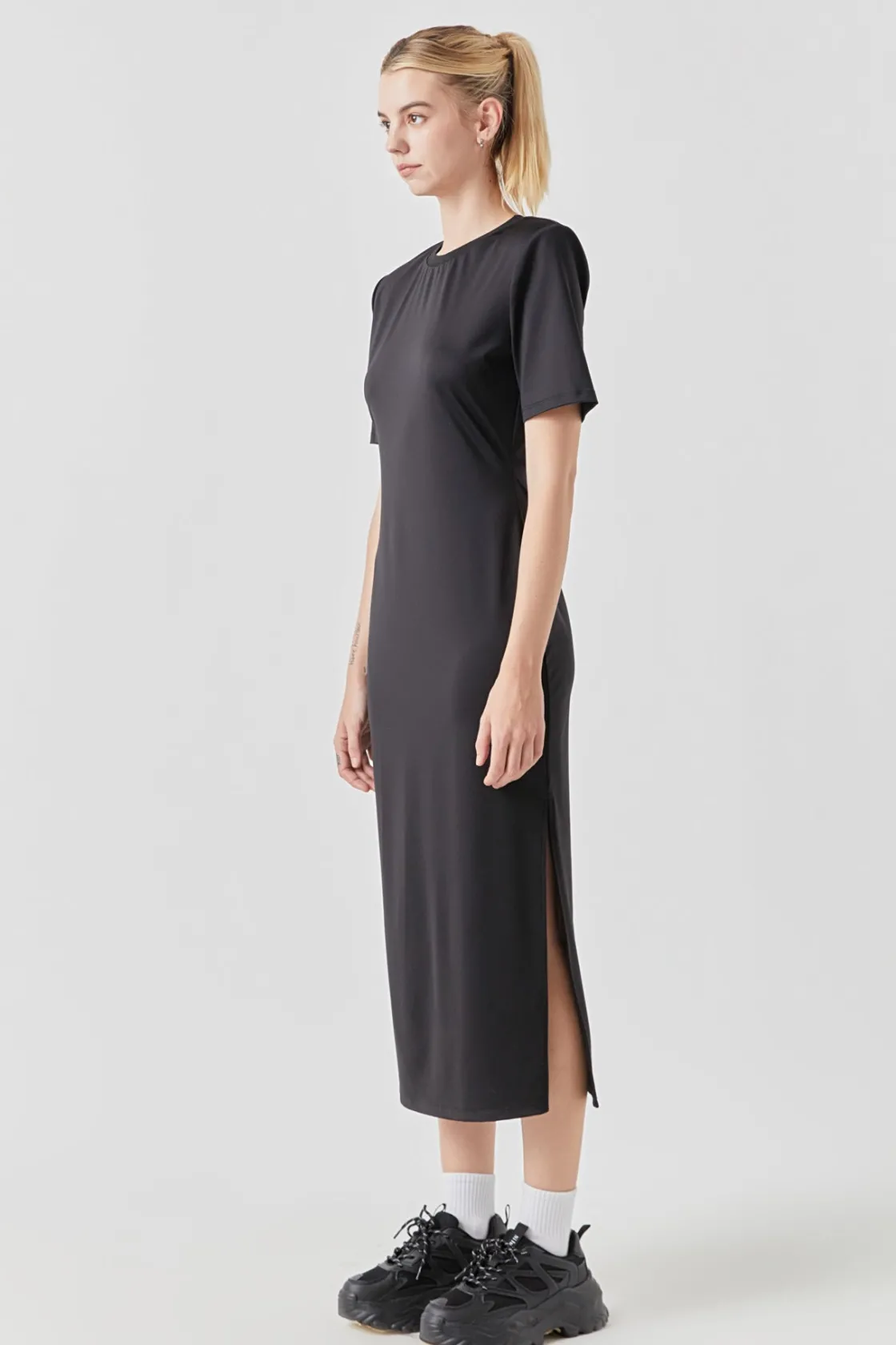 grey_lab__power_shoulder__4-1.webp GREY LAB Tops*- Power Shoulder Maxi Dress BLACK