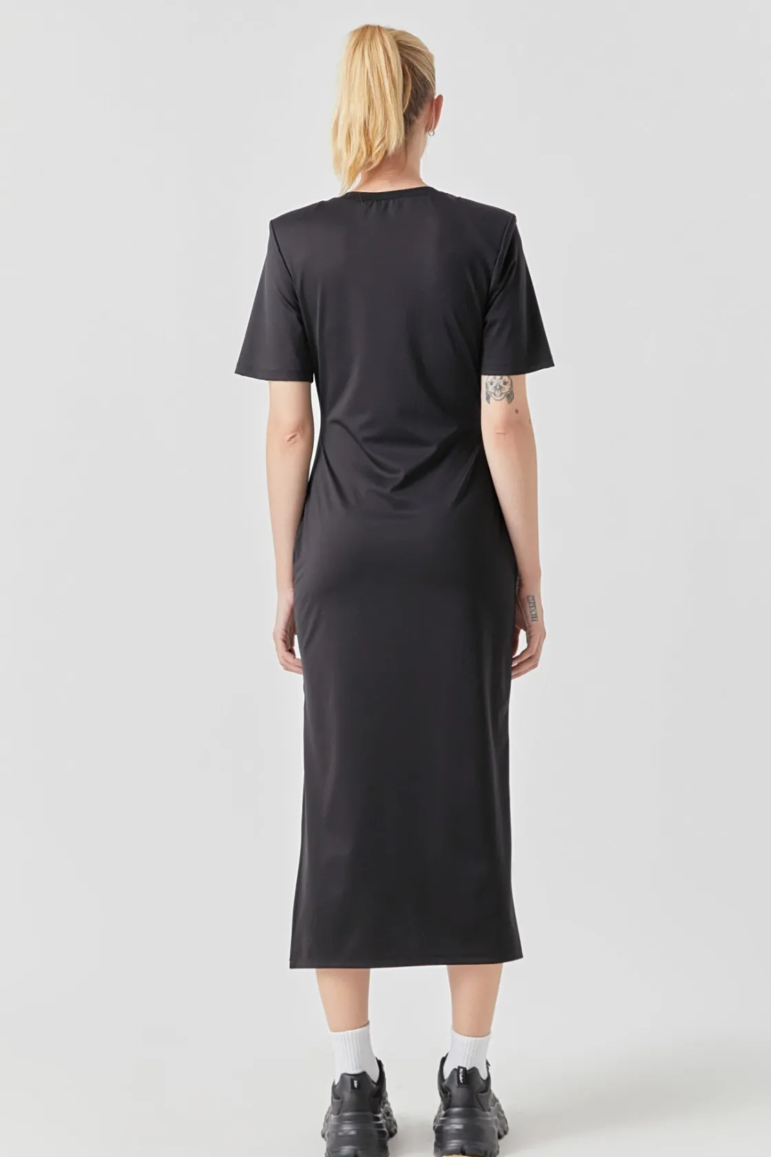 grey_lab__power_shoulder__5-1.webp GREY LAB Tops*- Power Shoulder Maxi Dress BLACK
