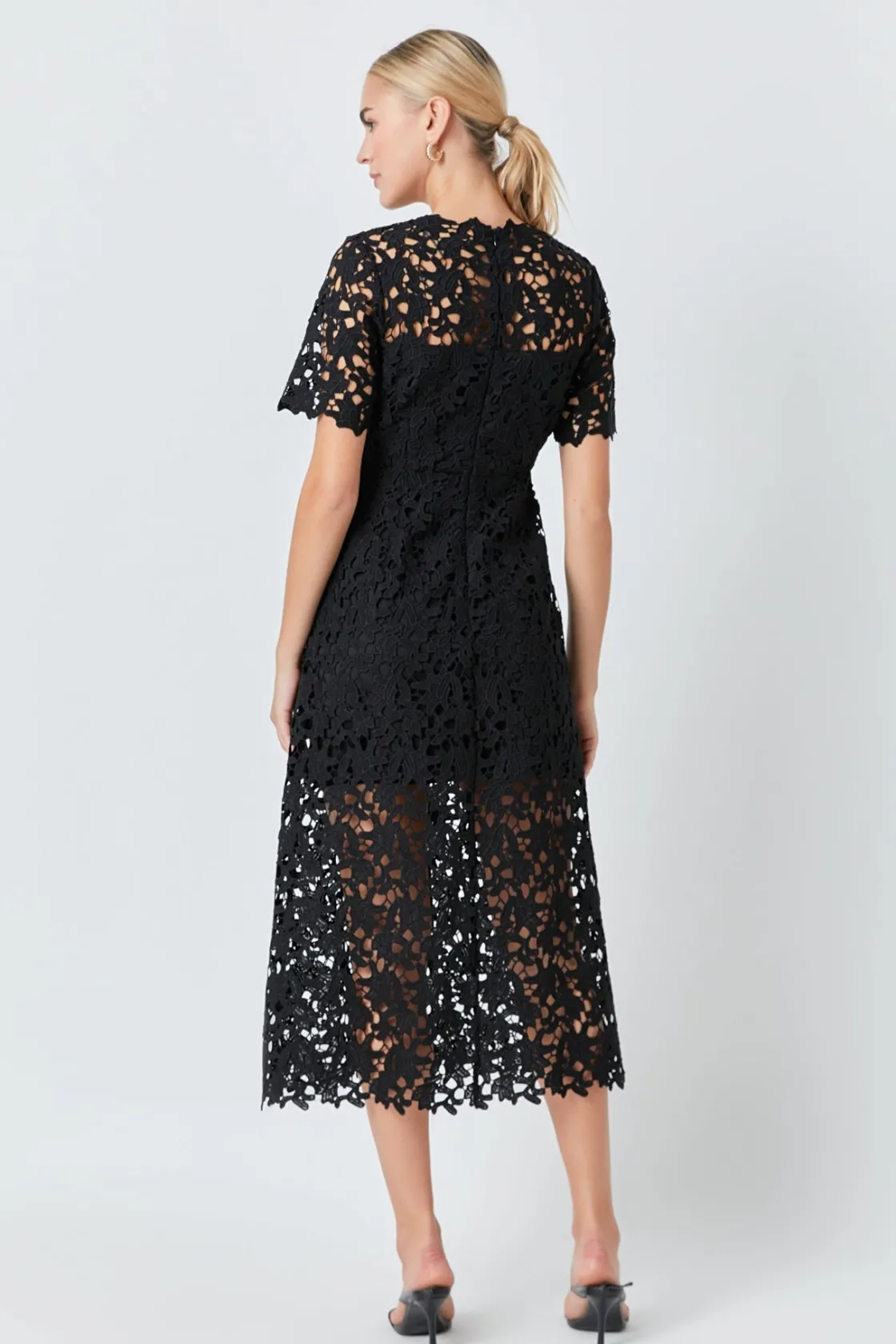 endless_rose__all_over_la_12.webp ENDLESS ROSE Lace Dresses | White Dresses*- All Over Lace Short Sleeves Midi Dress