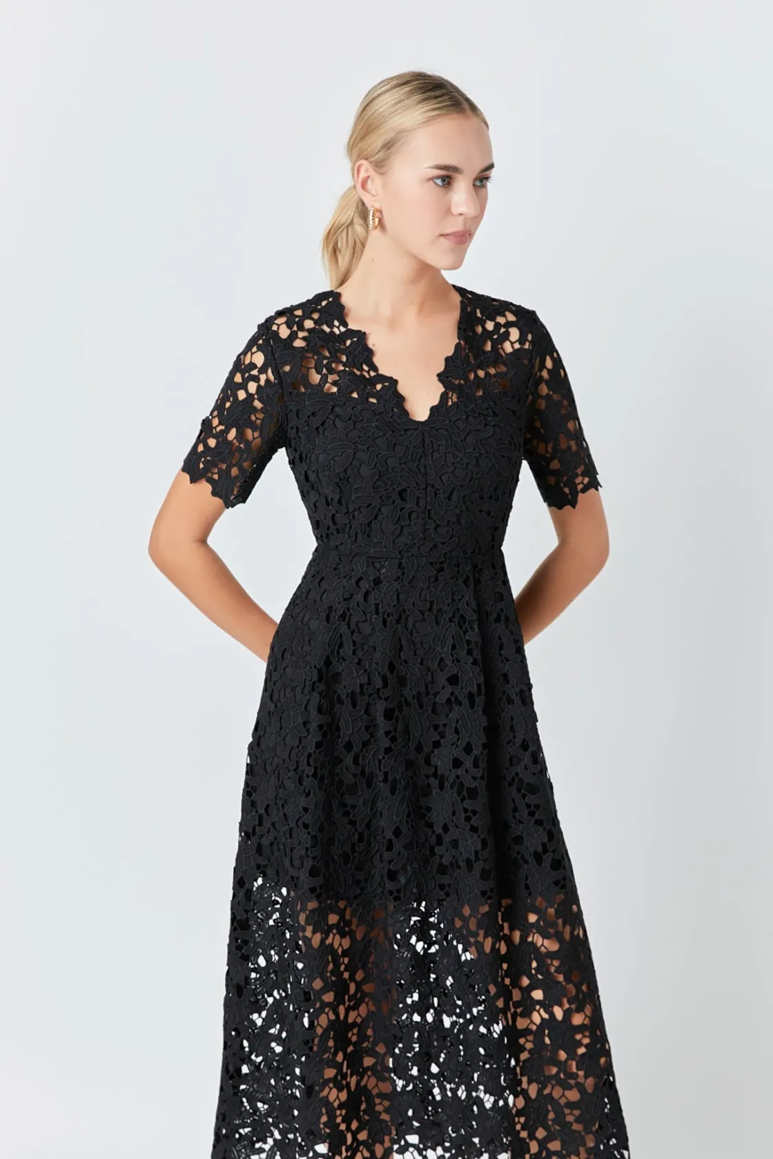 endless_rose__all_over_la_13.webp ENDLESS ROSE Lace Dresses | White Dresses*- All Over Lace Short Sleeves Midi Dress