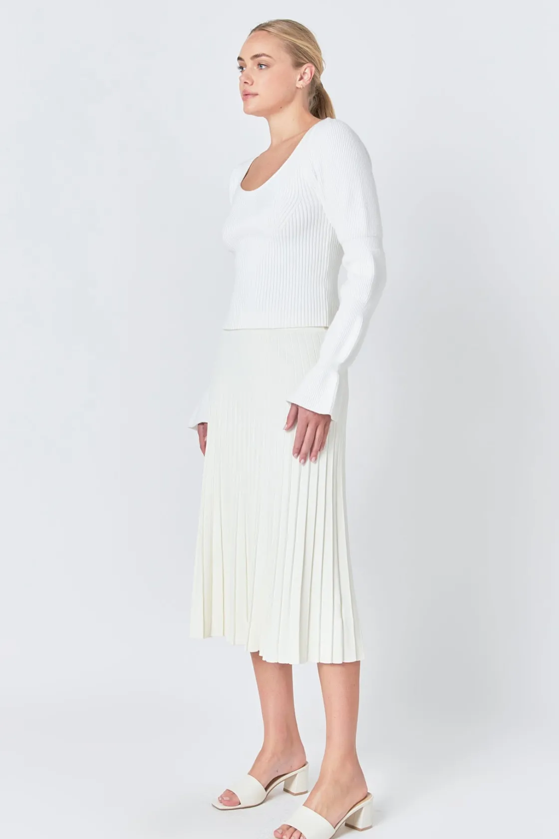 endless_rose__balloon_sle_1.webp ENDLESS ROSE Sweaters & Knits*- Balloon Sleeve Sweater WHITE