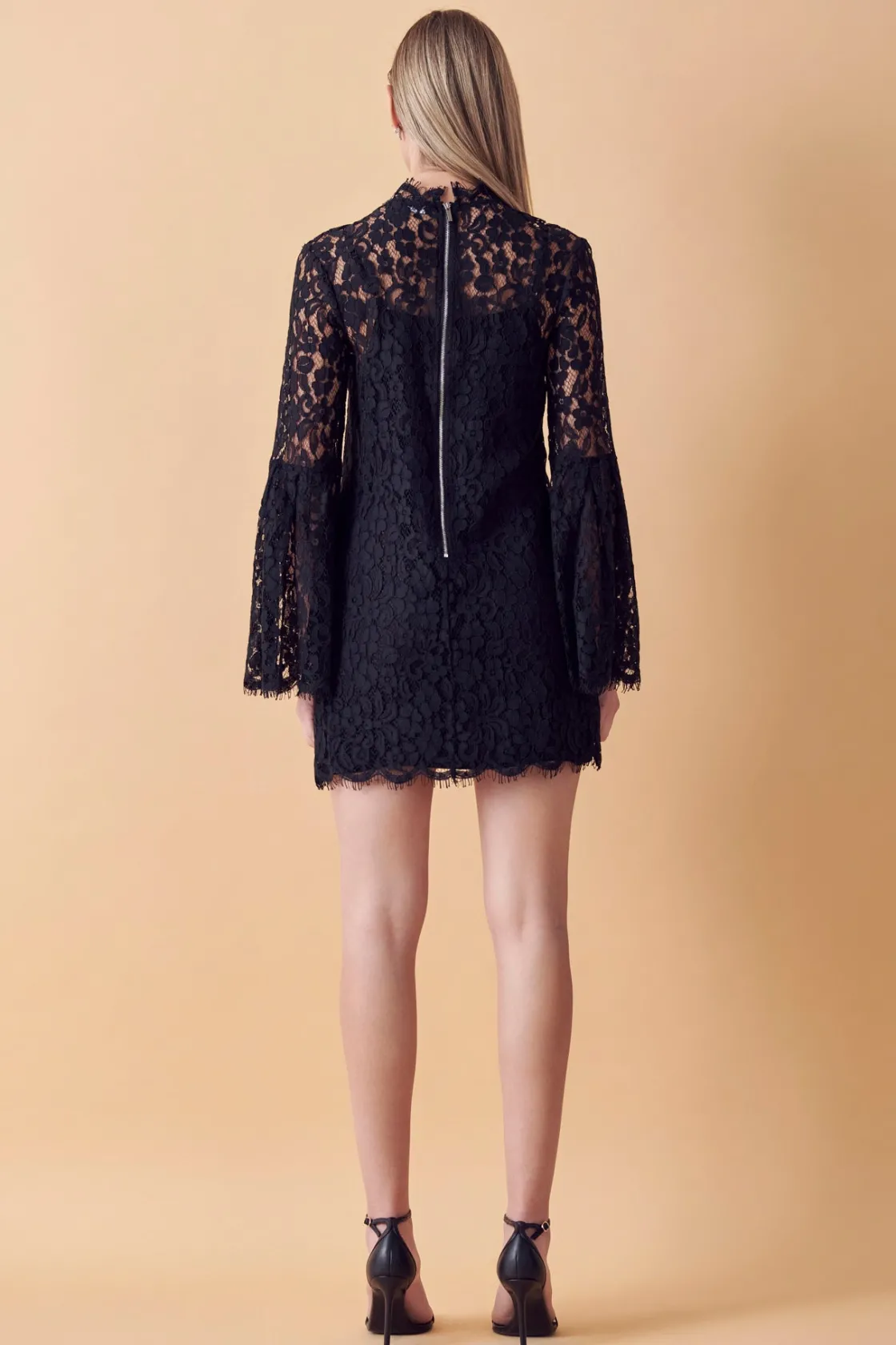 endless_rose__bell_sleeve_12.webp ENDLESS ROSE Lace Dresses | White Dresses*- Bell Sleeve Lace Dress