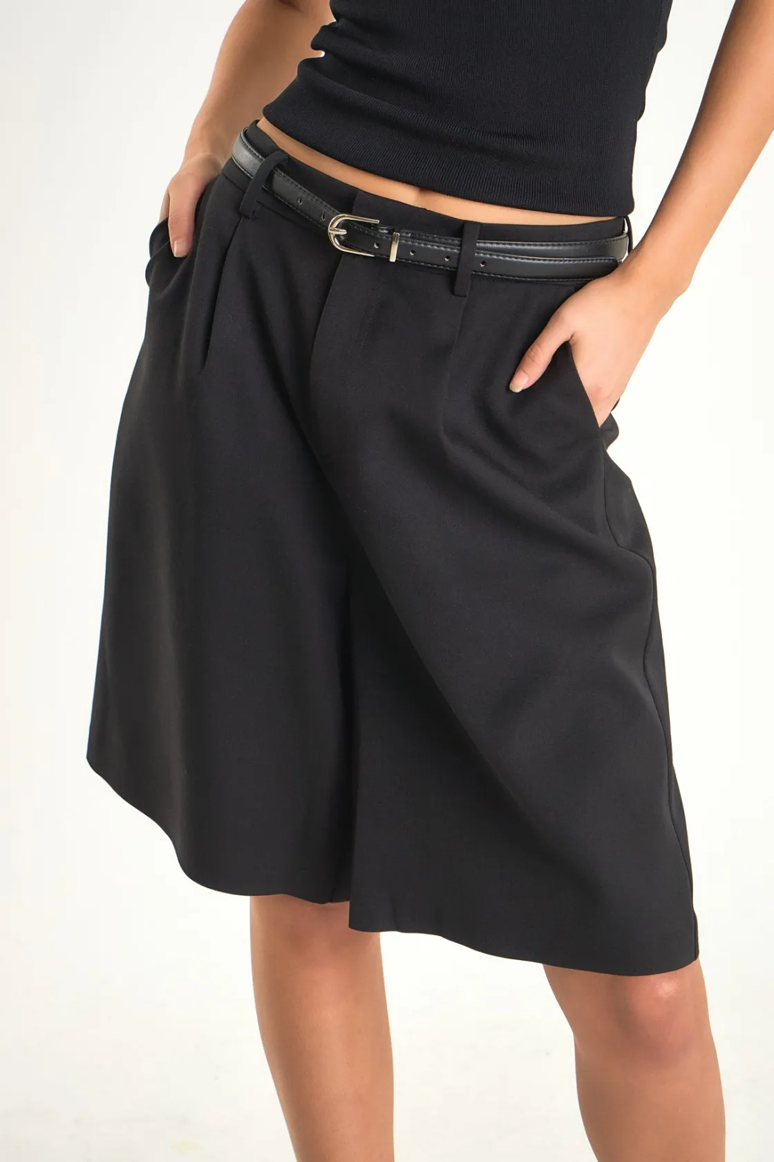 endless_rose__brynn_bermu_0.webp ENDLESS ROSE Shorts & Skorts | Tops*- Brynn Bermuda Shorts BLACK