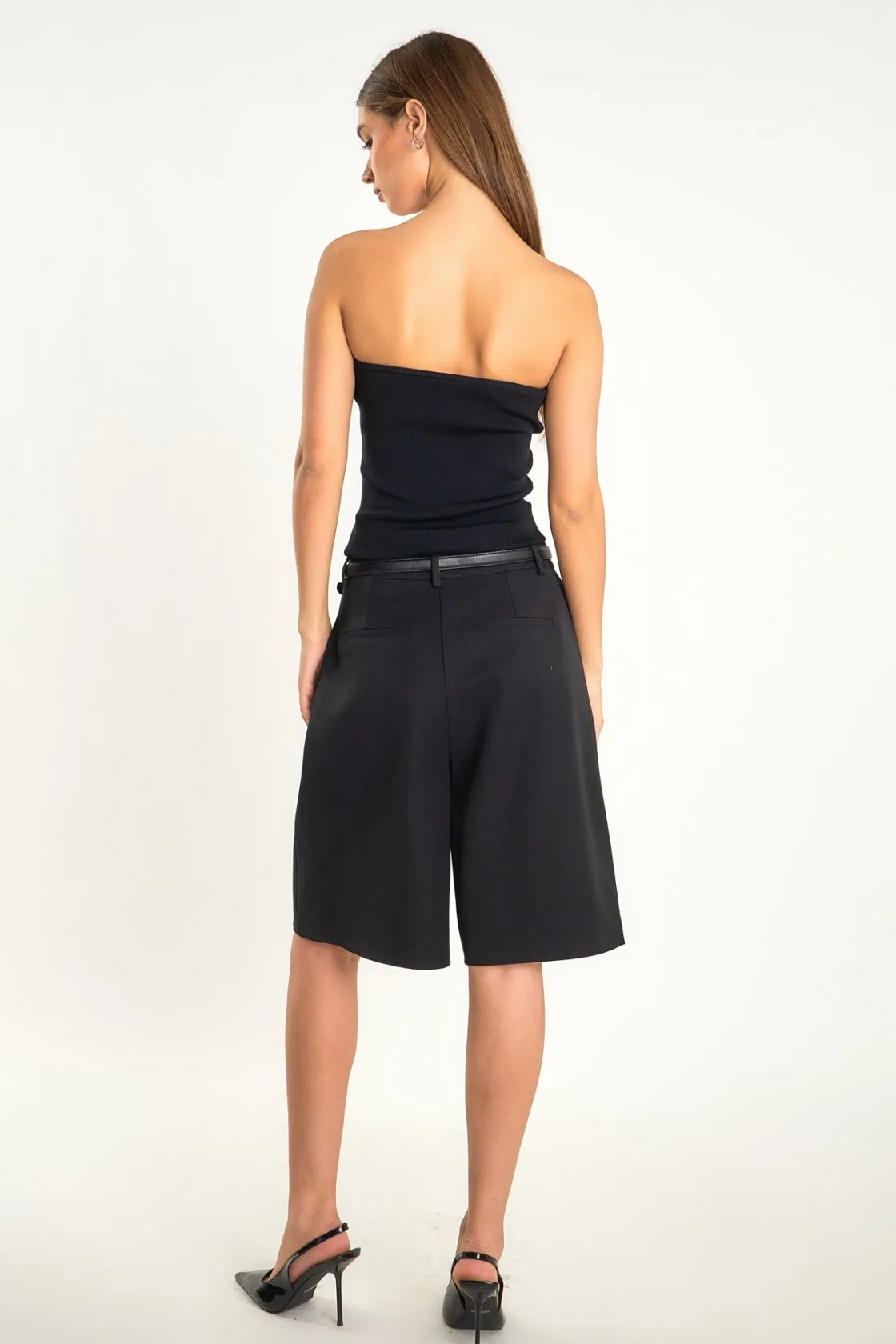 endless_rose__brynn_bermu_2.webp ENDLESS ROSE Shorts & Skorts | Tops*- Brynn Bermuda Shorts BLACK