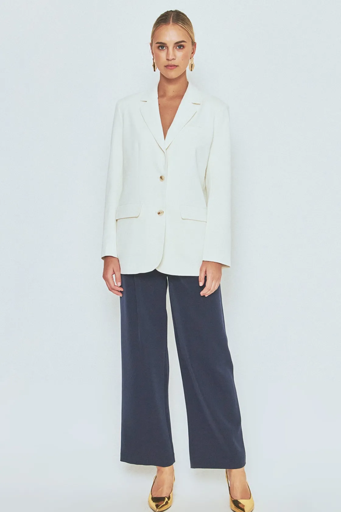 endless_rose__buttery_two_4.webp ENDLESS ROSE Blazers | Tops*- Buttery Two Button Blazer