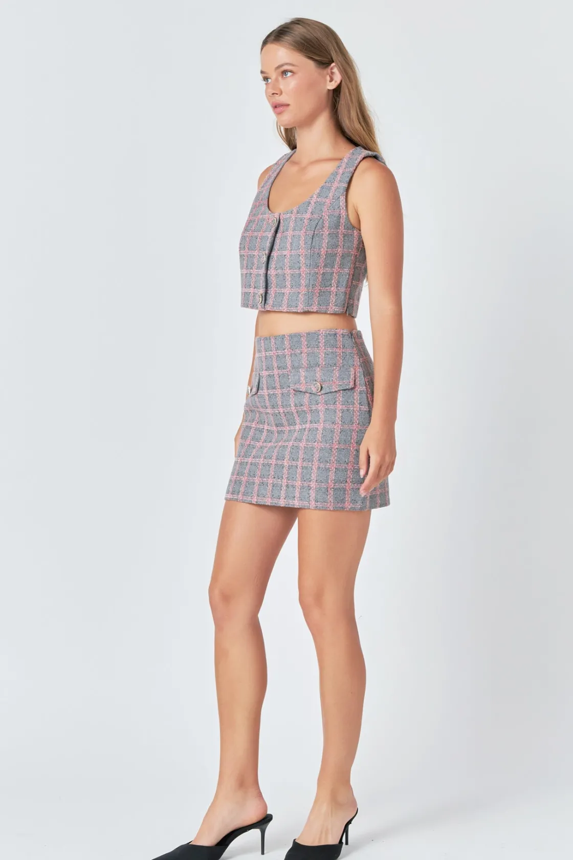 endless_rose__checkered_t_1-1.webp ENDLESS ROSE Matching Sets | Tops*- Checkered Tweed Button Crop Top GREY