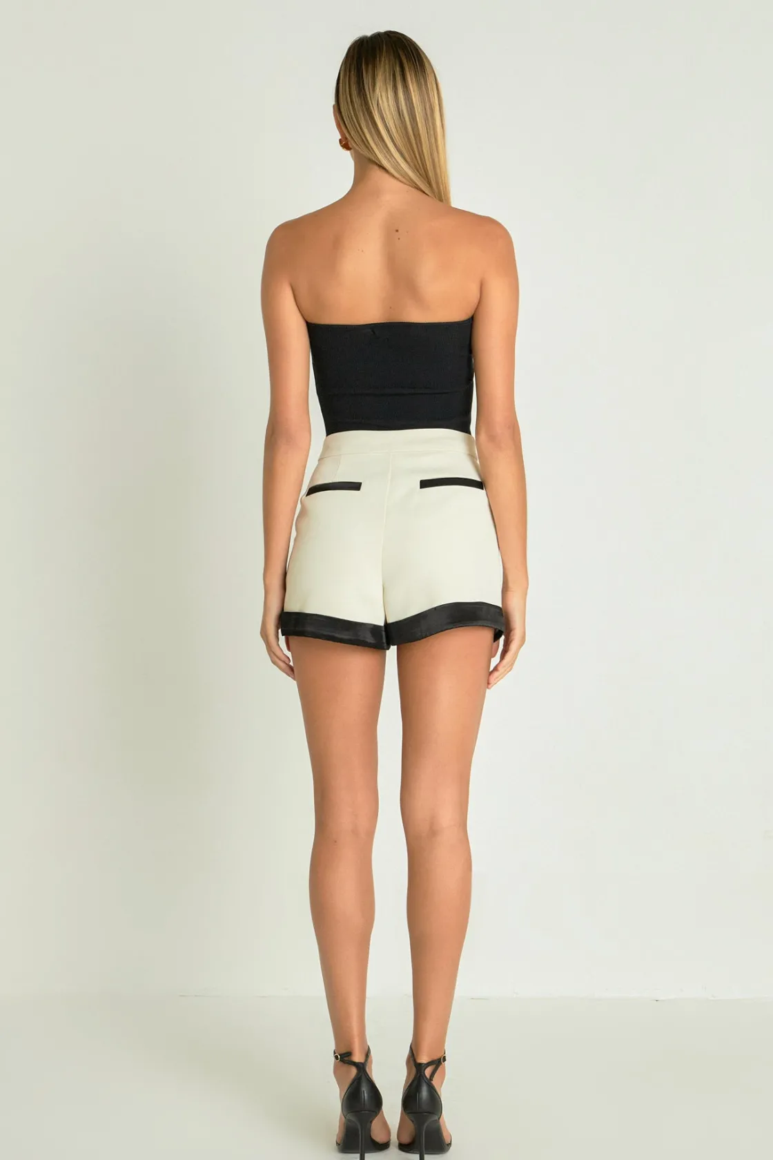 endless_rose__contrast_sa_2-1.webp ENDLESS ROSE Matching Sets | Shorts & Skorts*- Contrast Satin Shorts IVORY