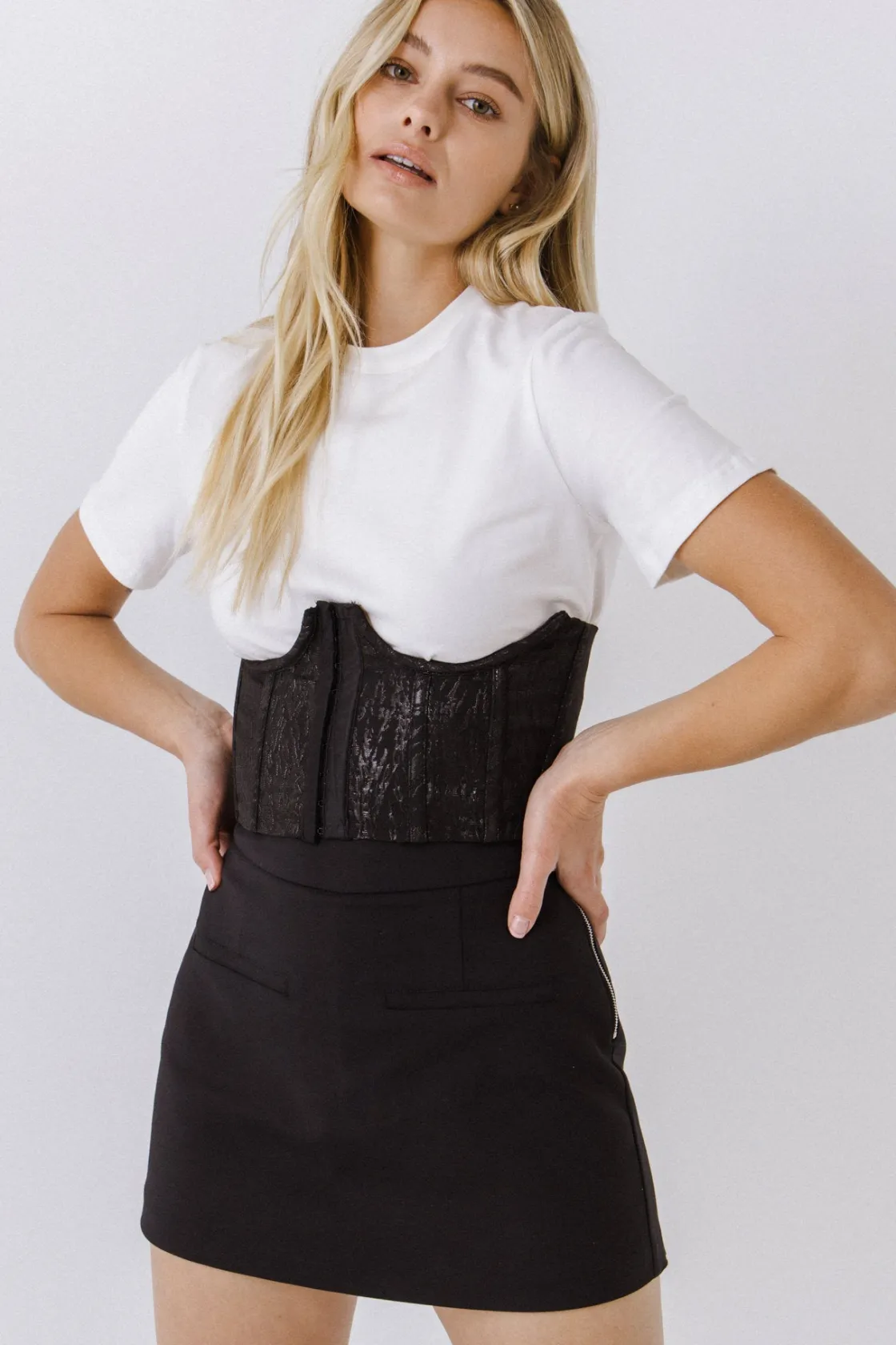 endless_rose__corset_cont_3.webp ENDLESS ROSE Tops*- Corset Contrast T-shirt OFFWHITE/BLACK