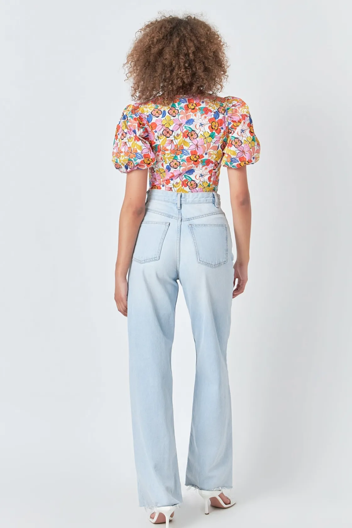 endless_rose__cotton_flor_2.webp ENDLESS ROSE Tops*- Cotton Floral Print Puff Sleeve Top WHITEMULTI