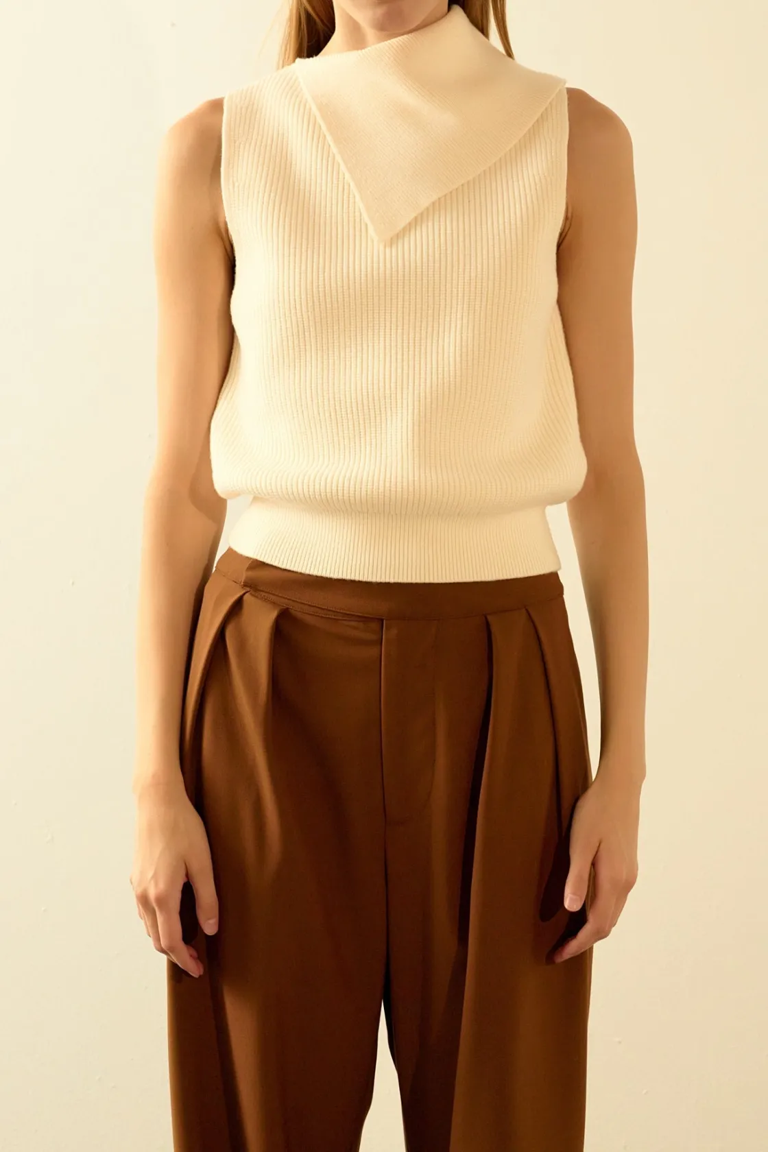 endless_rose__cowl_neck_s_0.webp ENDLESS ROSE Sweaters & Knits*- Cowl Neck Sleeveless Sweater IVORY
