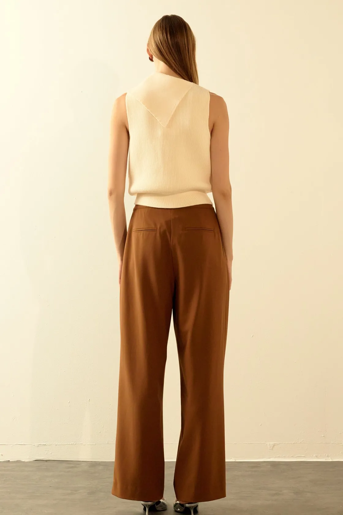 endless_rose__cowl_neck_s_2.webp ENDLESS ROSE Sweaters & Knits*- Cowl Neck Sleeveless Sweater IVORY