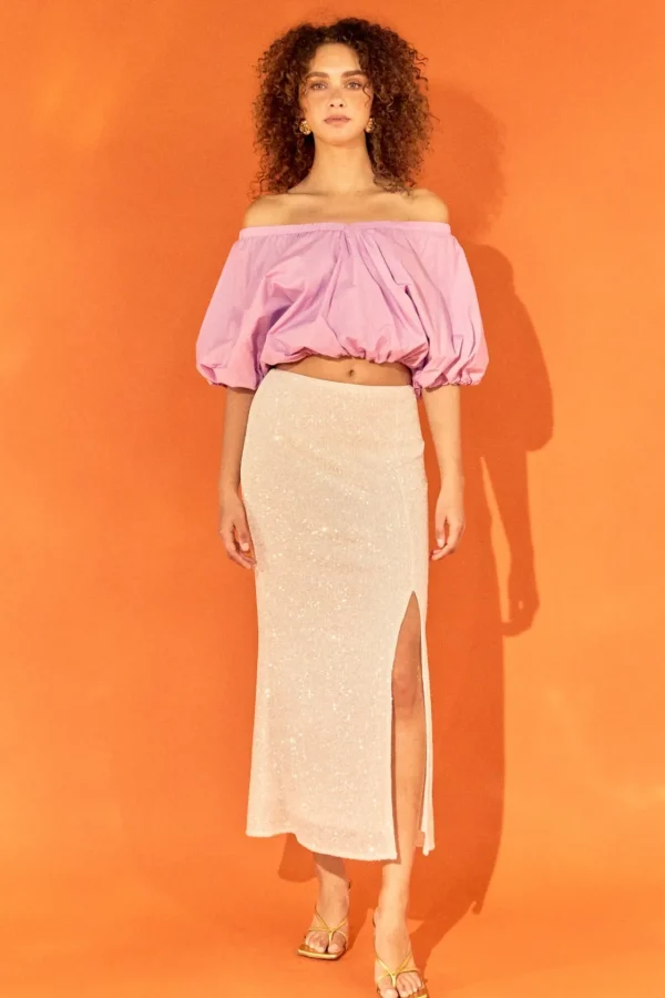 ENDLESS ROSE Tops*- Cropped V-neckline Puff Top