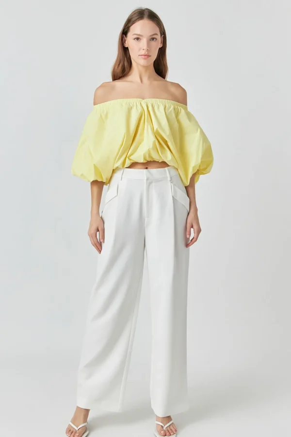 ENDLESS ROSE Tops*- Cropped V-neckline Puff Top
