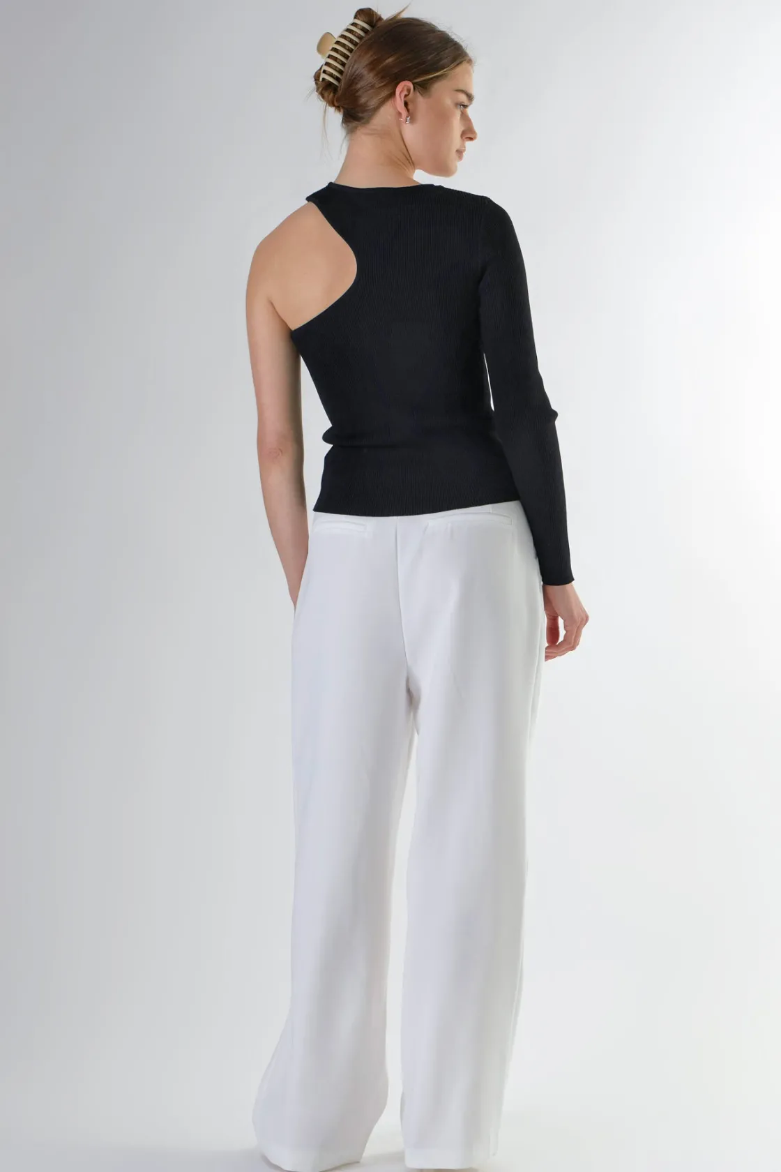 endless_rose__cut_out_one_12.webp ENDLESS ROSE Sweaters & Knits | Tops*- Cut Out One Shoulder Knit Top