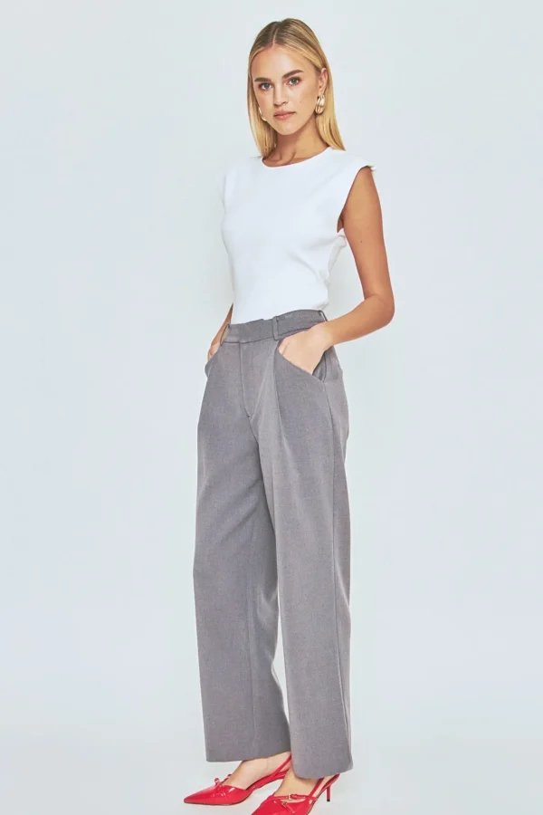 ENDLESS ROSE Tops*- Elevated Solid Knit Padded Top