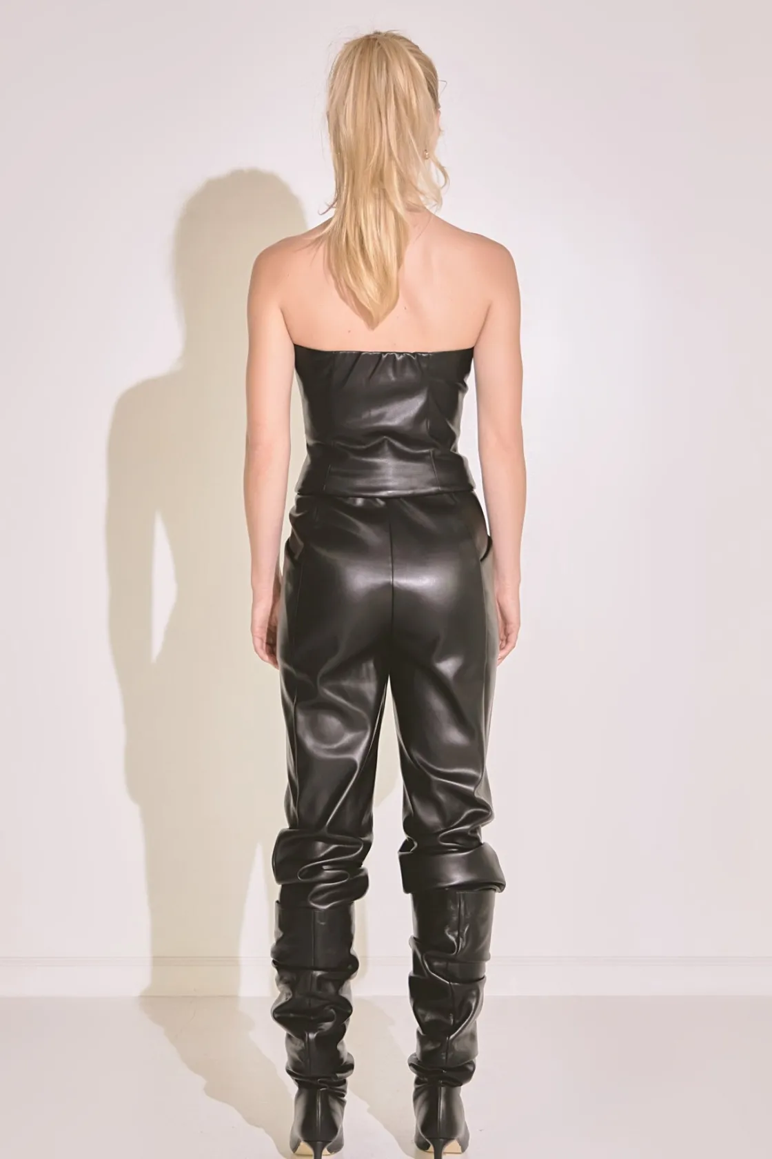 endless_rose__faux_leathe_2.webp ENDLESS ROSE Tops*- Faux Leather Strapless Top BLACK