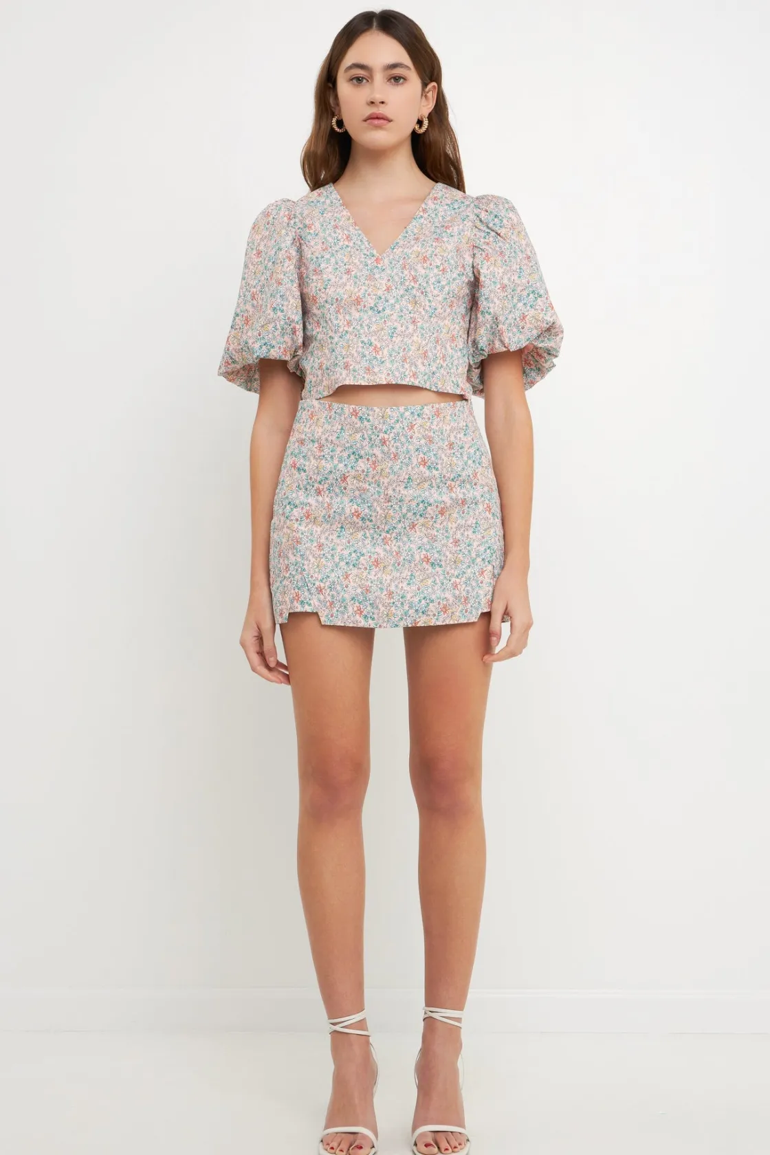 endless_rose__floral_cut__4.webp ENDLESS ROSE Shorts & Skorts | Tops*- Floral Cut Detail Mini Skort