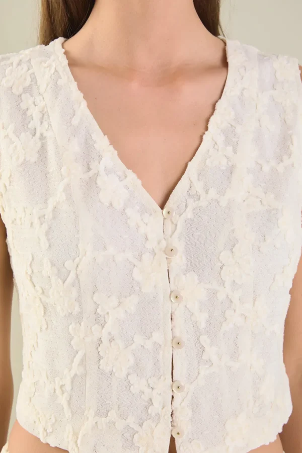 ENDLESS ROSE Tops*- Floral Embroidery Lace Vest OFFWHITE