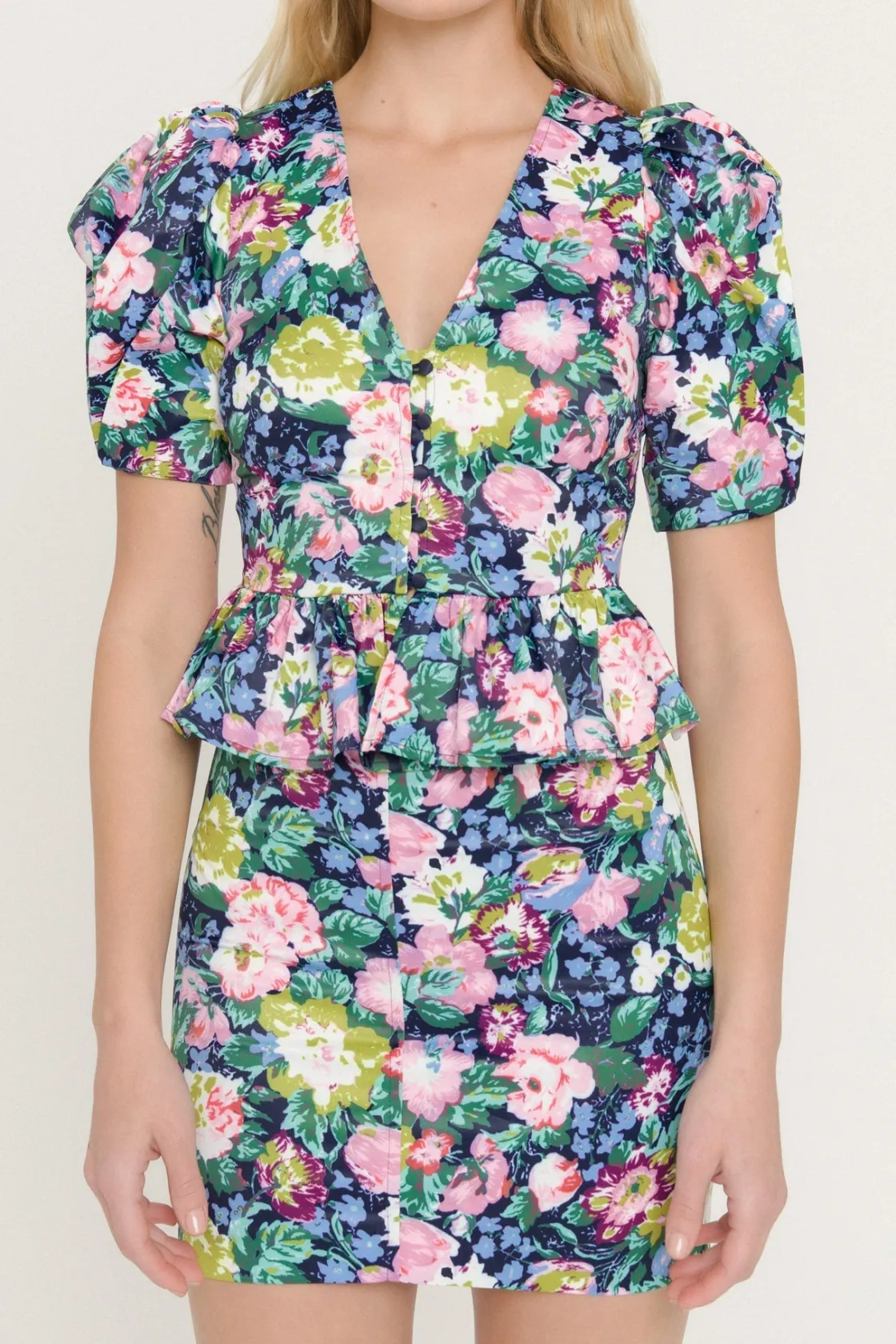 endless_rose__floral_wove_0.webp ENDLESS ROSE Shirts & Blouses | Tops*- Floral Woven Blouse NAVYMULTI