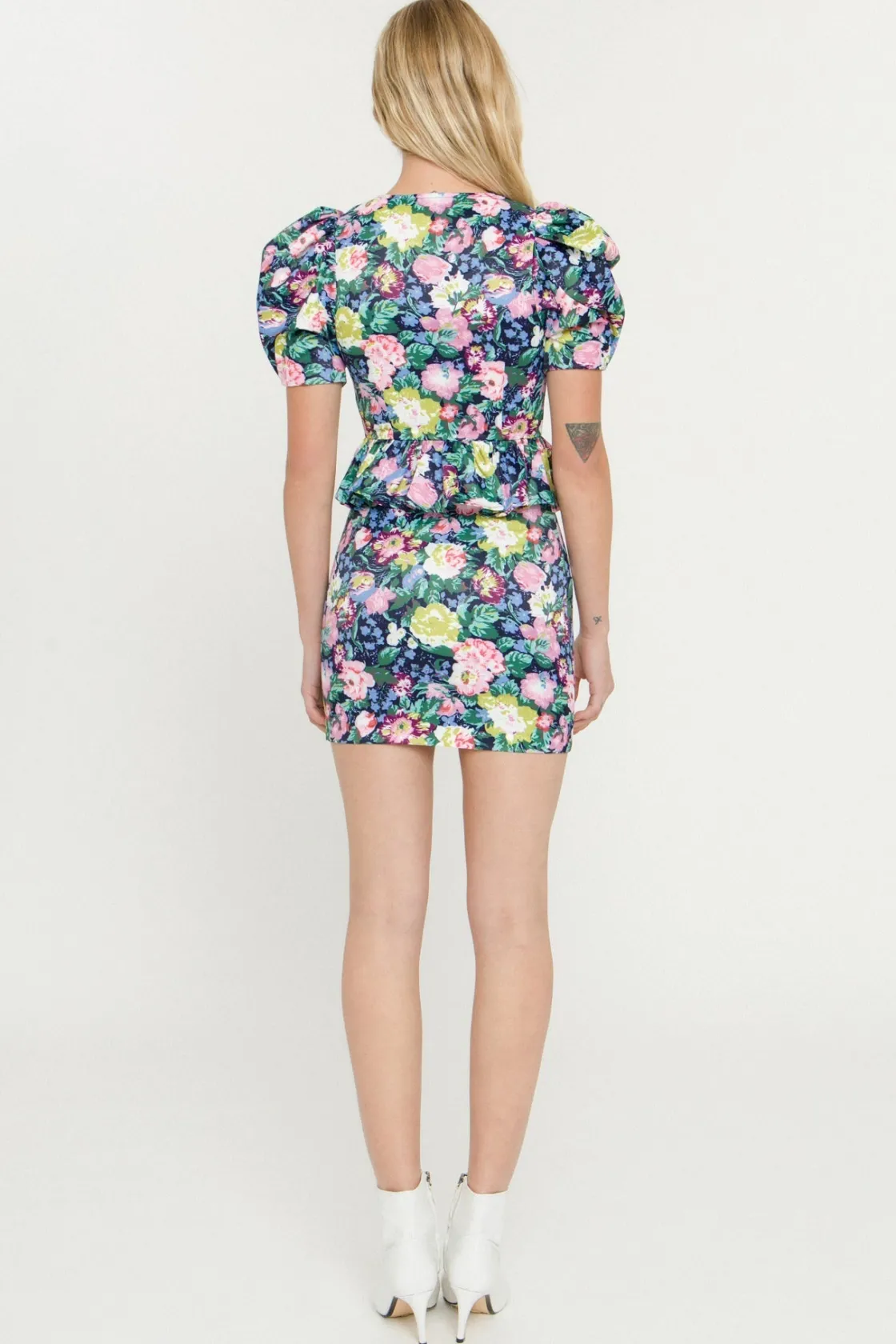 endless_rose__floral_wove_2.webp ENDLESS ROSE Shirts & Blouses | Tops*- Floral Woven Blouse NAVYMULTI