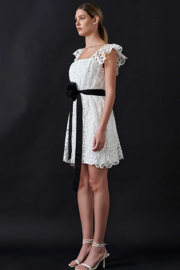 ENDLESS ROSE Lace Dresses | White Dresses*- Flounce Laced Mini Dress WHITE