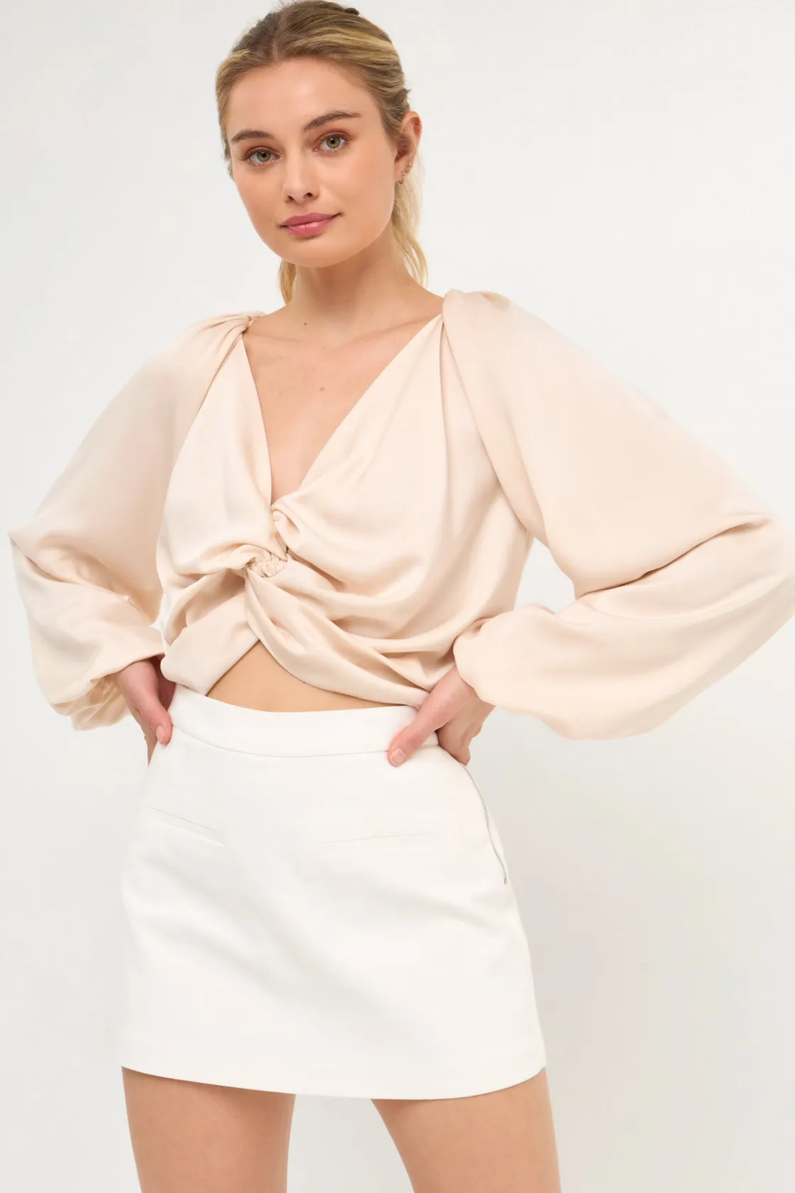 endless_rose__front_twist_3-1.webp ENDLESS ROSE Shirts & Blouses | Tops*- Front Twist Top CREAM