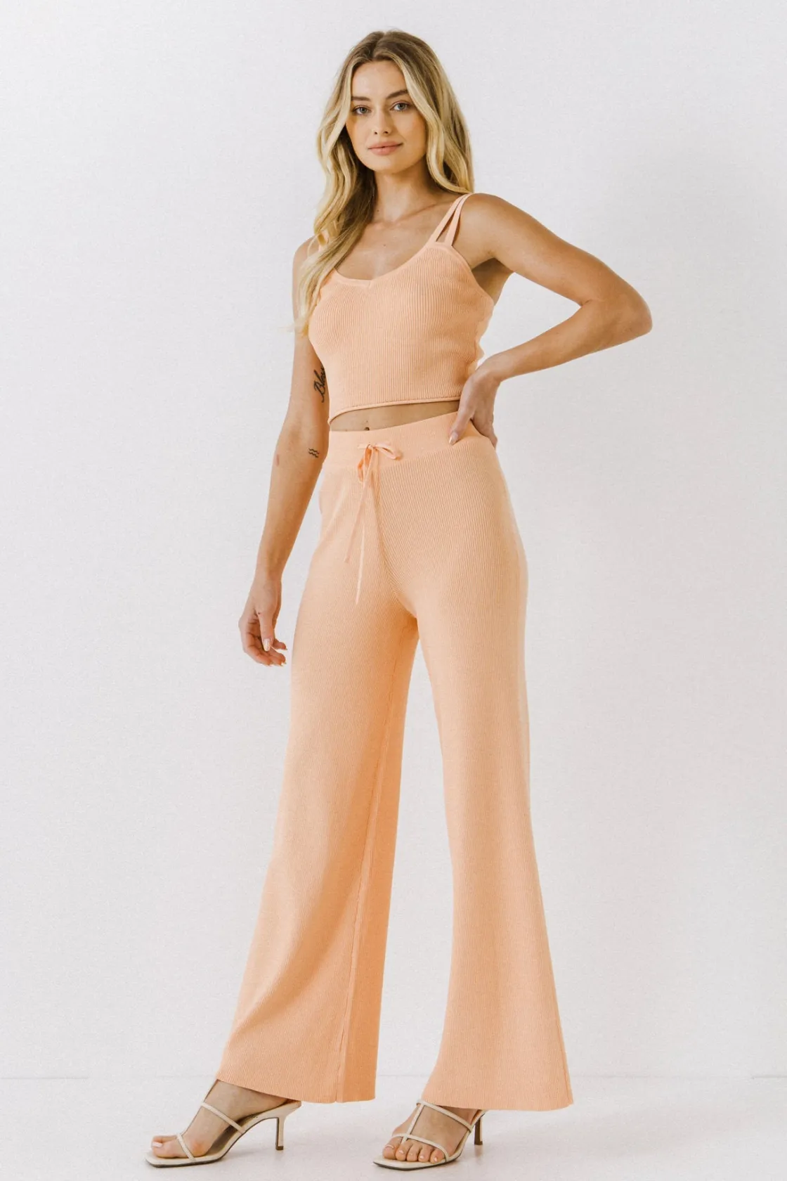 endless_rose__knitted_pan_1.webp ENDLESS ROSE Pants*- Knitted Pants CORAL