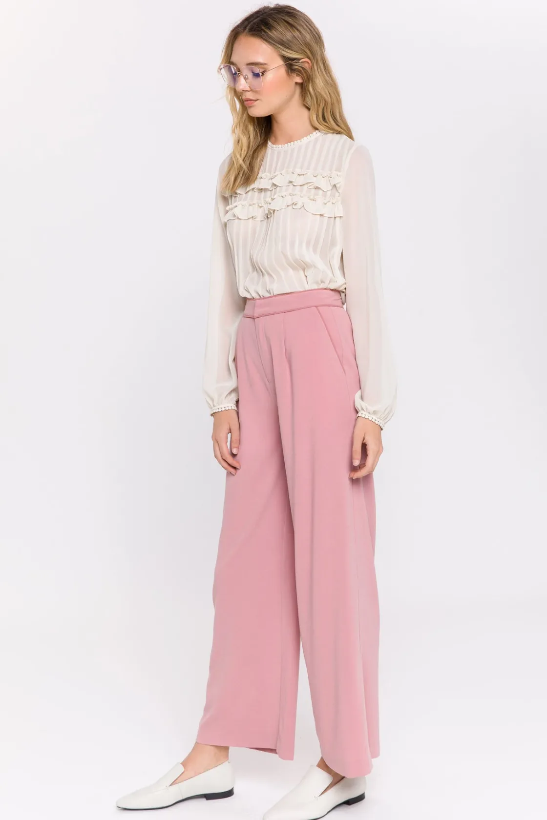 endless_rose__lace_detail_1.webp ENDLESS ROSE Shirts & Blouses | Tops*- Lace Detail Pleated Blouse