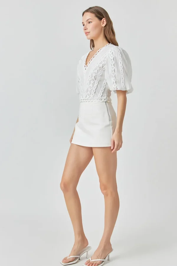 ENDLESS ROSE Tops*- Laced V-Neck Puff Sleeve Top WHITE