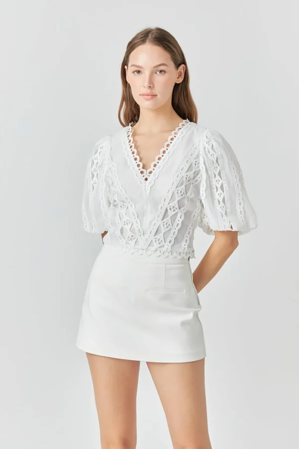 ENDLESS ROSE Tops*- Laced V-Neck Puff Sleeve Top WHITE