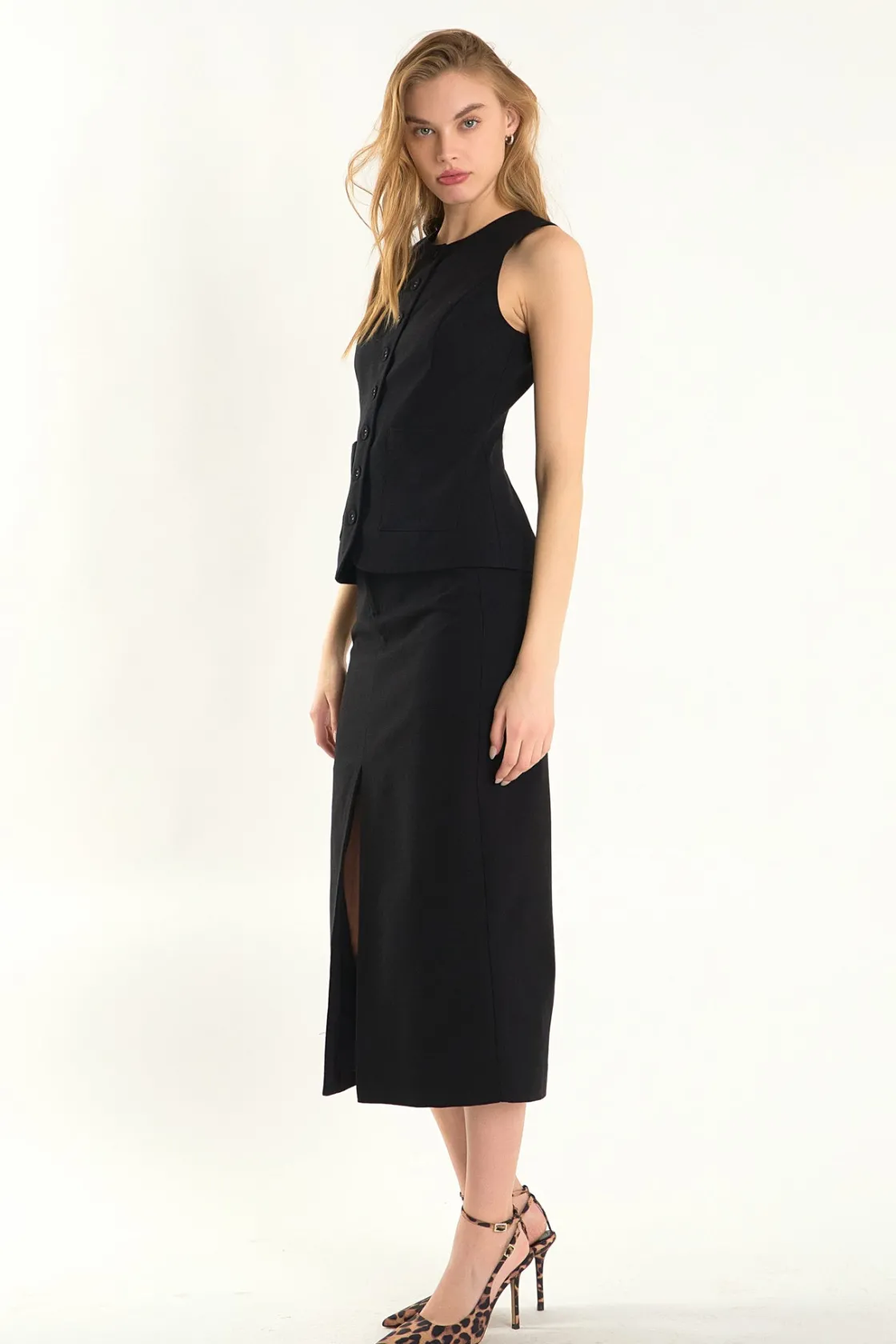 endless_rose__margaux_sle_17.webp ENDLESS ROSE Matching Sets | Tops*- Margaux Sleeveless Linen Vest