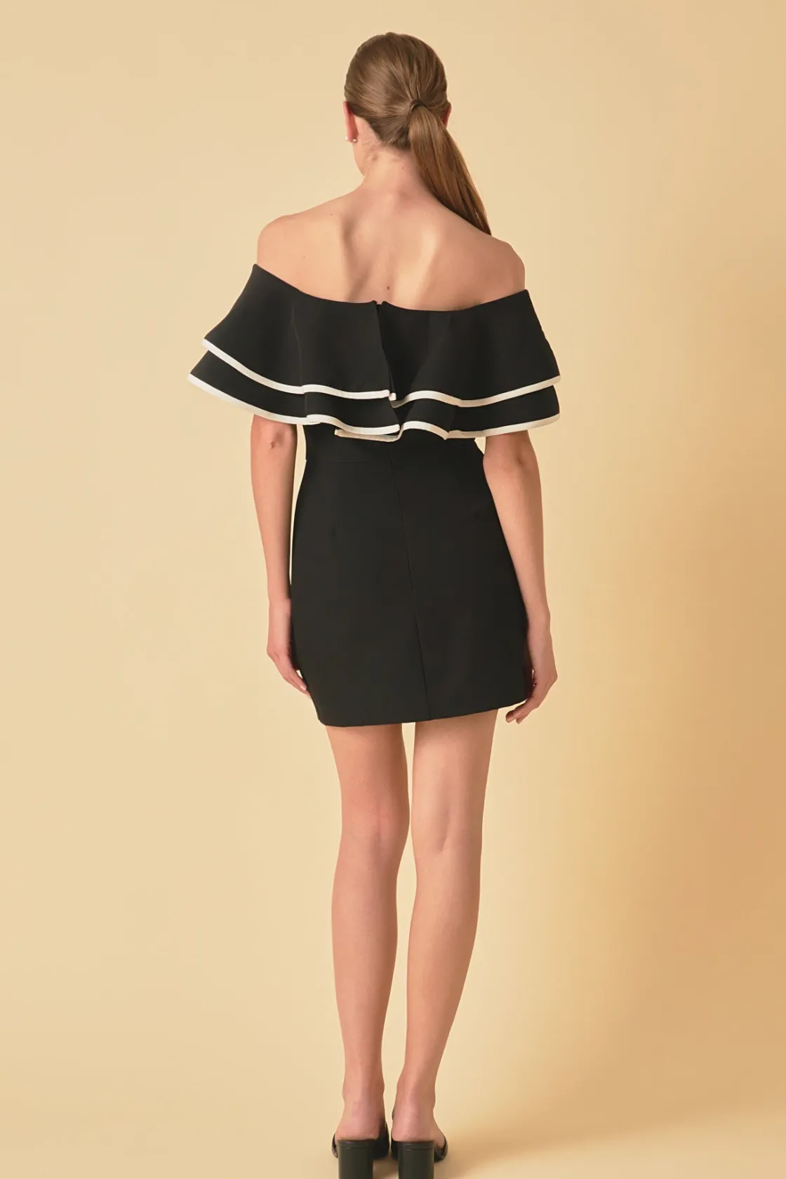 endless_rose__offtheshoul_2-1.webp ENDLESS ROSE Sweaters & Knits | Tops*- Off-The-Shoulder Ruffle Mini Dress BLACK/WHITE