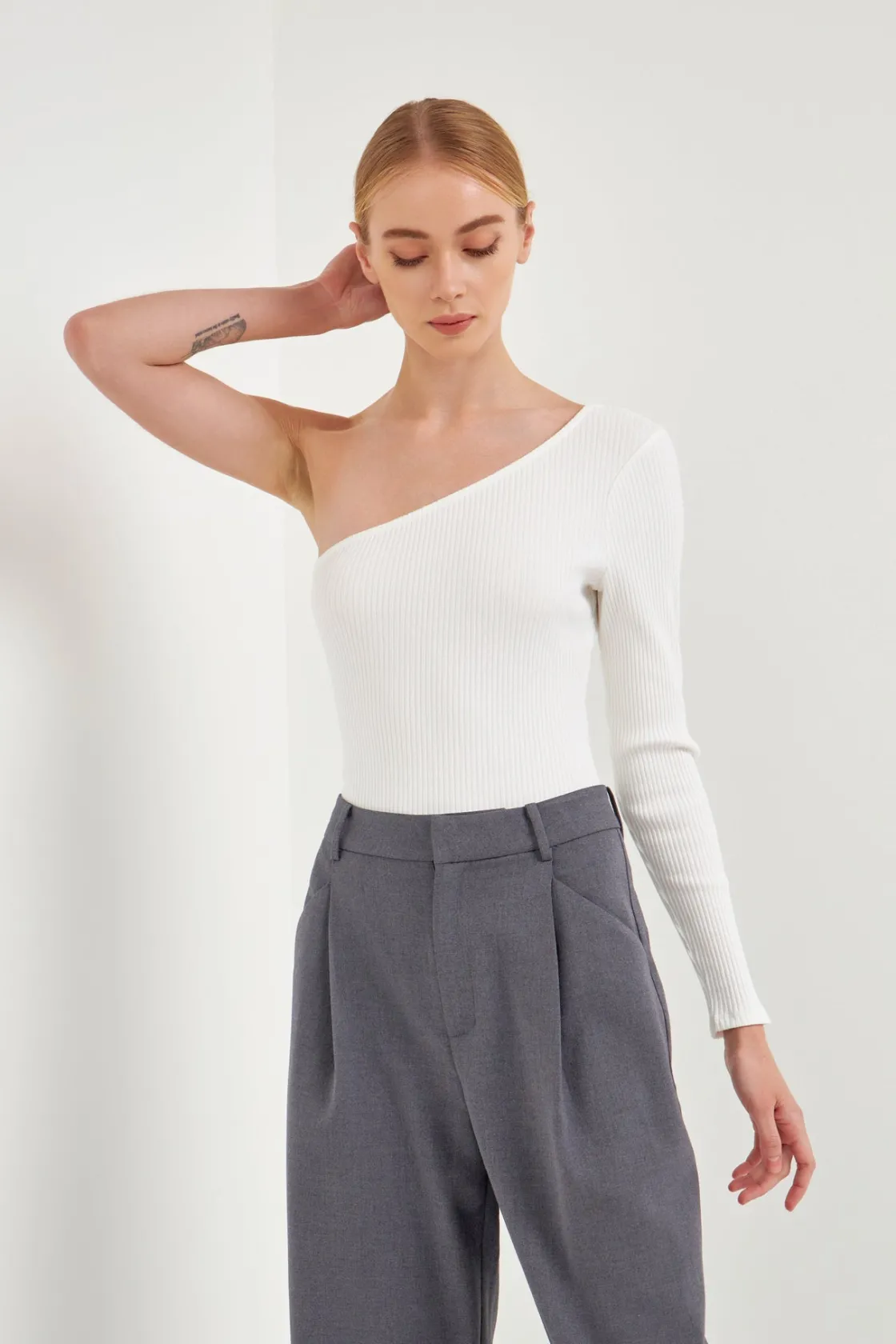 endless_rose__one_shoulde_0.webp ENDLESS ROSE Tops*- One Shoulder Ribbed Knit Bodysuit