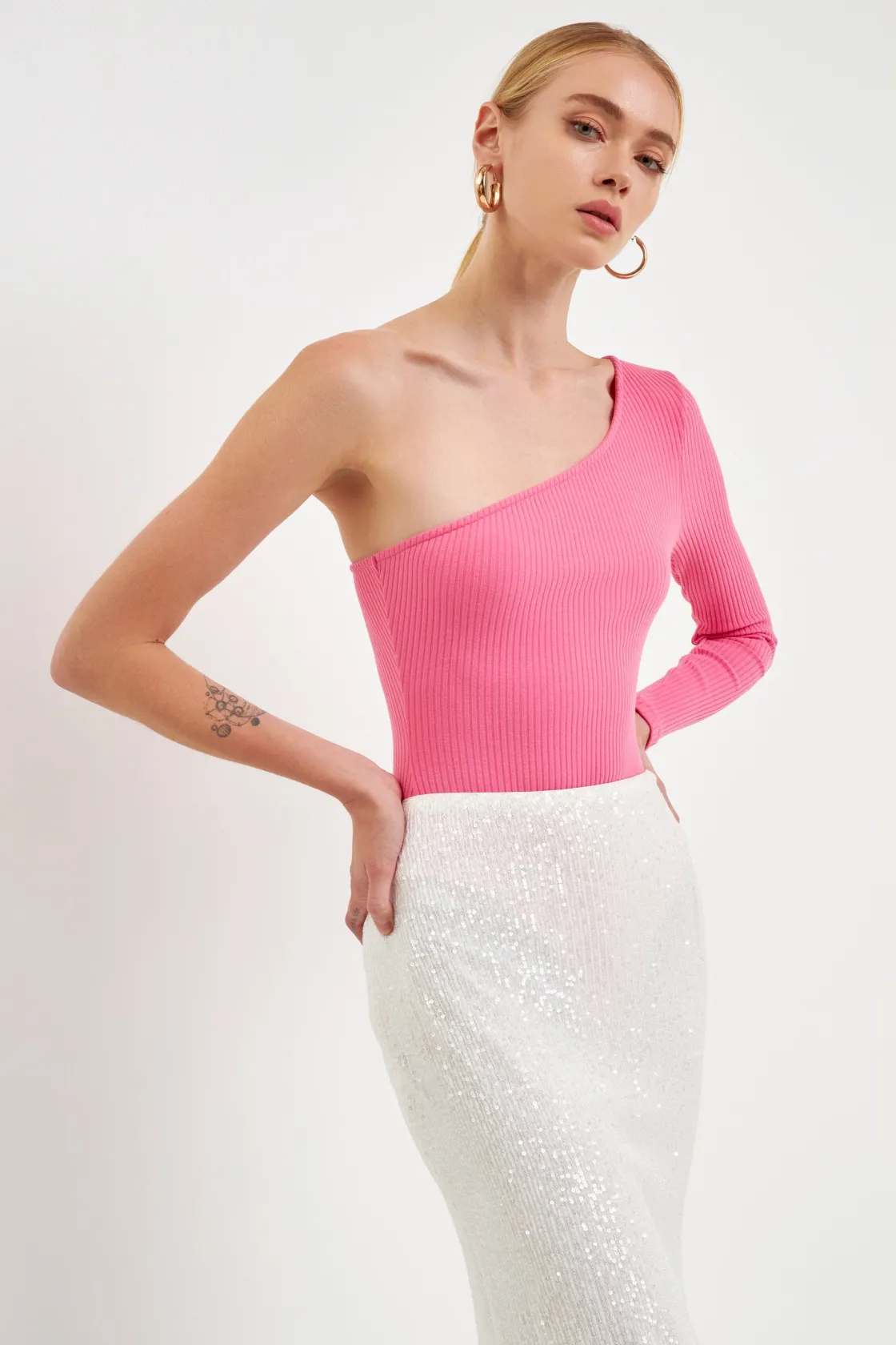 endless_rose__one_shoulde_5.webp ENDLESS ROSE Tops*- One Shoulder Ribbed Knit Bodysuit