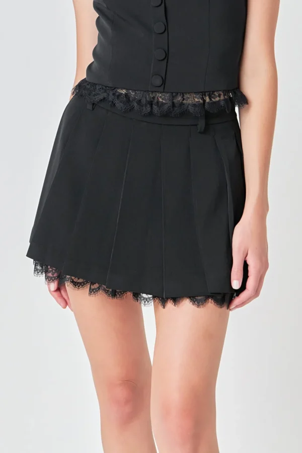 ENDLESS ROSE Matching Sets | Skirts*- Peekaboo Lace Pleated Skort JETBLACK