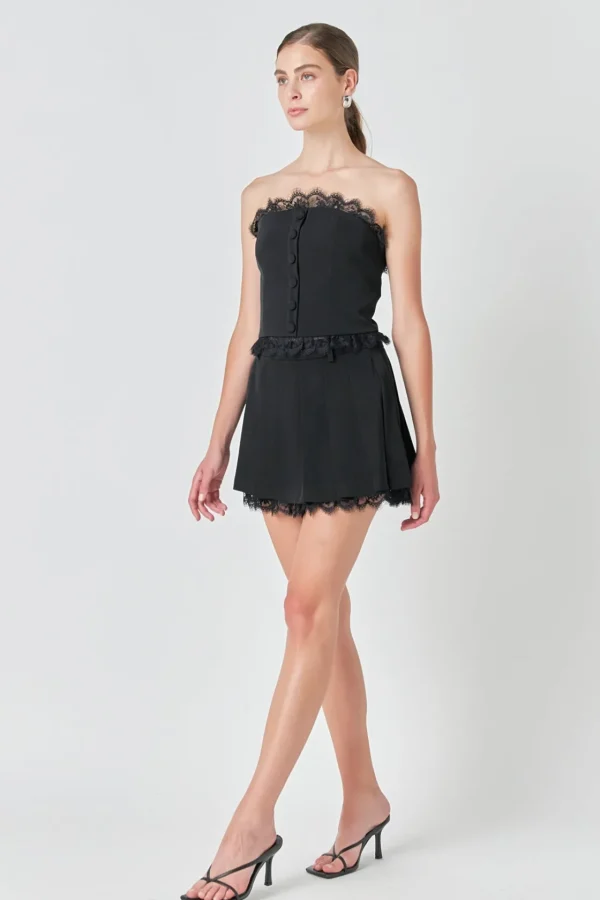 ENDLESS ROSE Matching Sets | Skirts*- Peekaboo Lace Pleated Skort JETBLACK