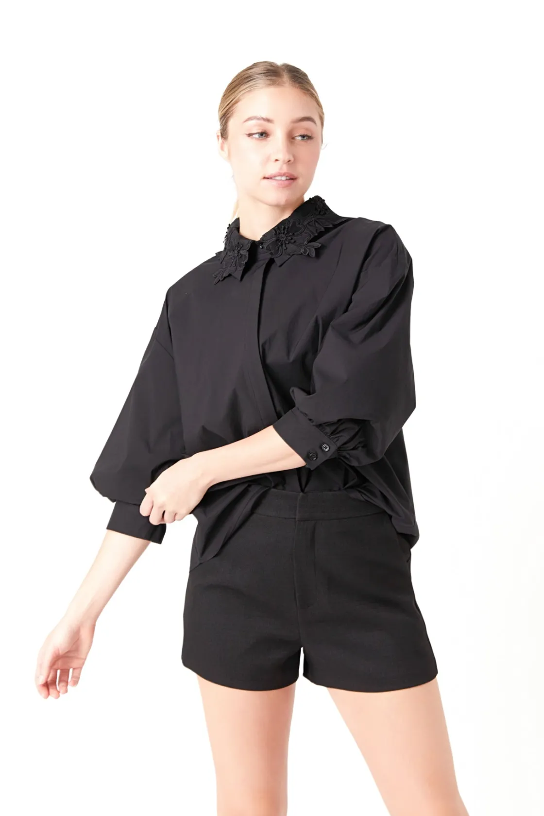 endless_rose__peekaboo_la_3.webp ENDLESS ROSE Shirts & Blouses | Tops*- Peekaboo Lace Collared Shirt BLACK