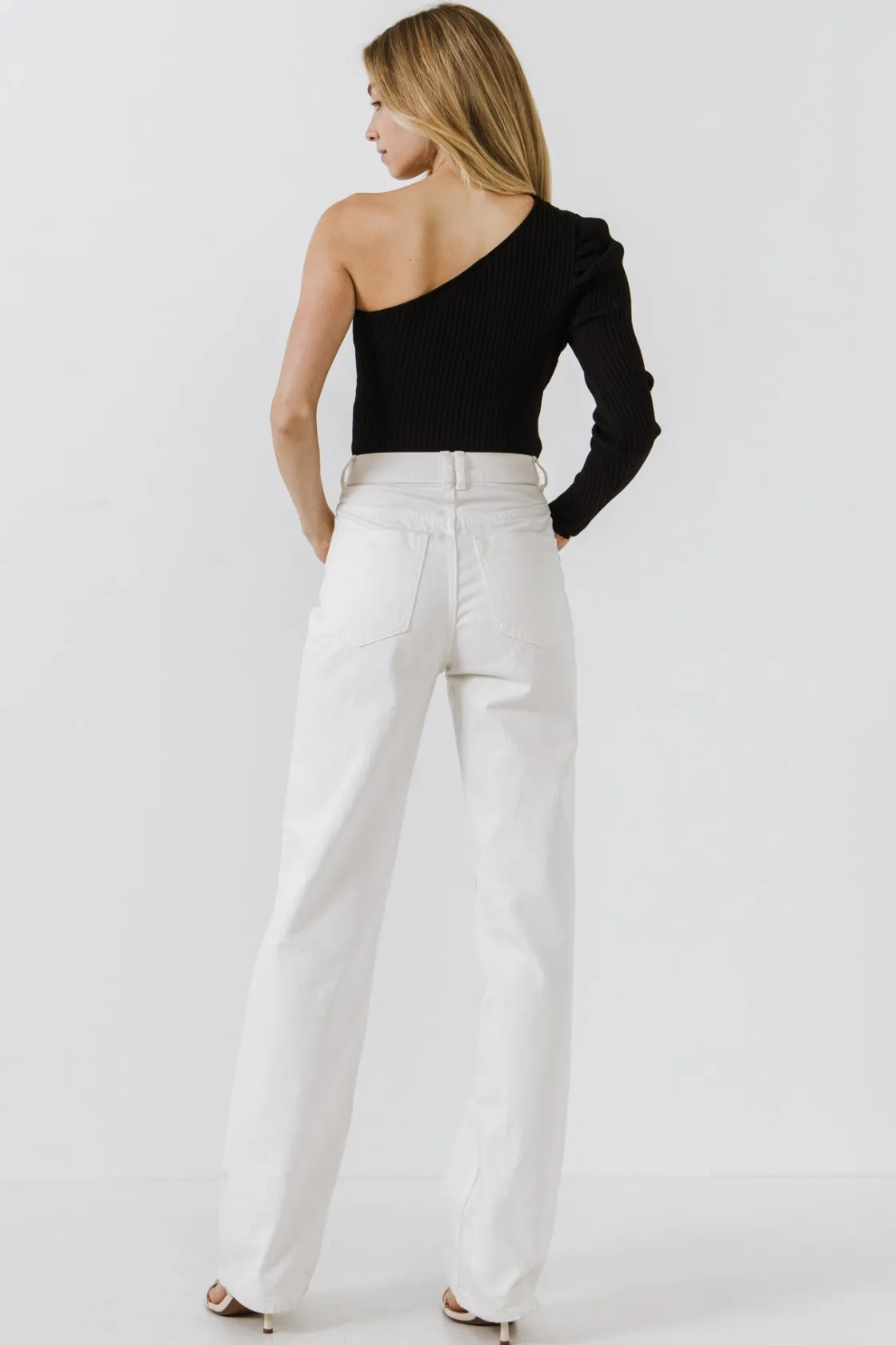 endless_rose__puff_sleeve_2-5.webp ENDLESS ROSE Tops*- Puff Sleeve One Shoulder Top BLACK