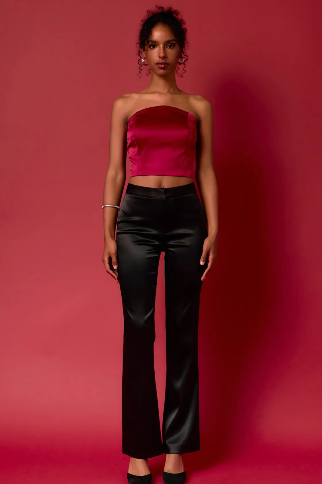 endless_rose__satin_strap_1-1.webp ENDLESS ROSE Tops*- Satin Strapless Curved Bustier