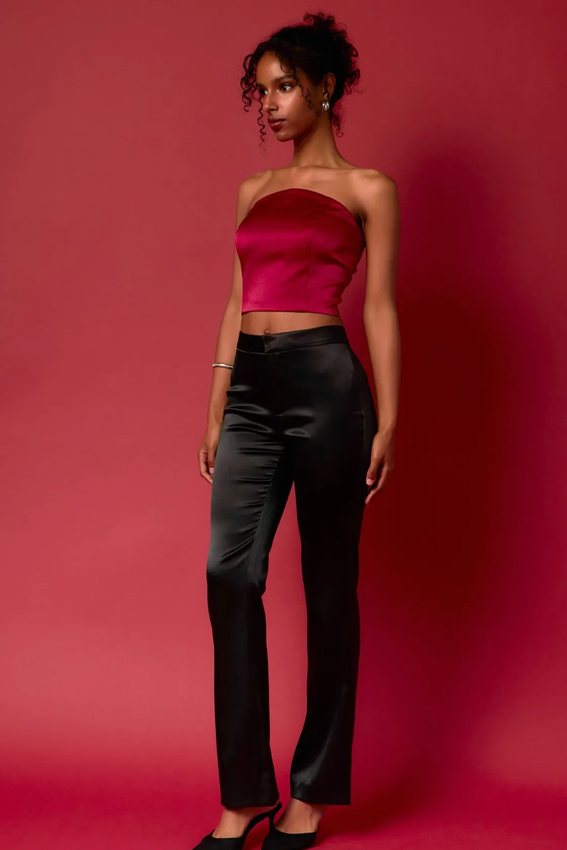 endless_rose__satin_strap_2-1.webp ENDLESS ROSE Tops*- Satin Strapless Curved Bustier