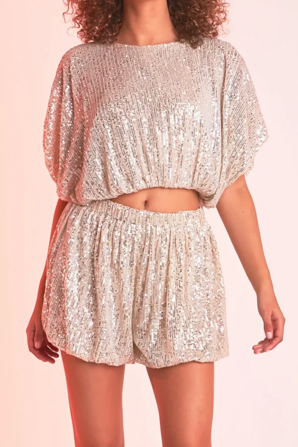 ENDLESS ROSE Tops*- Sequins Cropped Puff Top