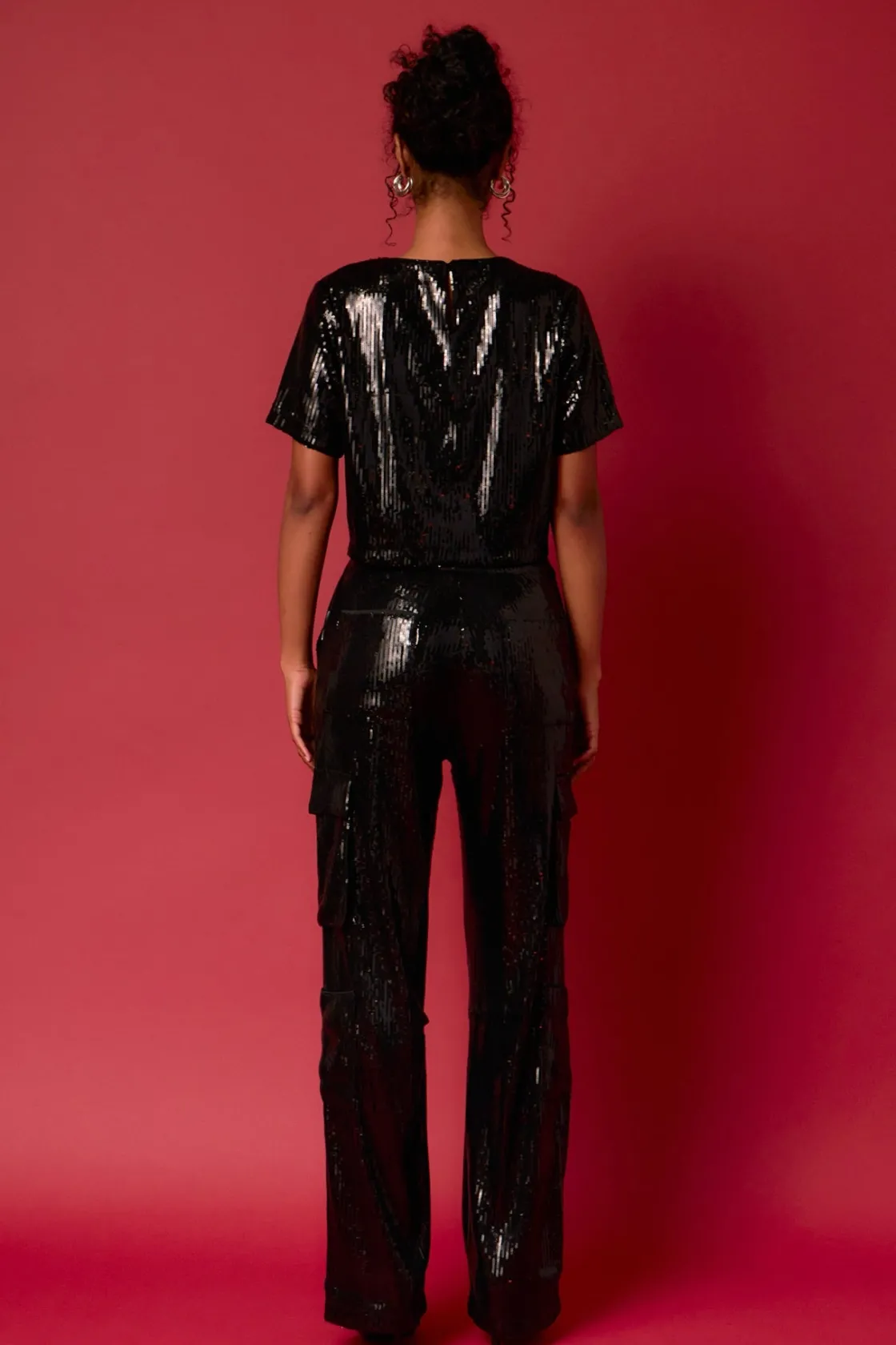 endless_rose__sequins_cro_3-2.webp ENDLESS ROSE Matching Sets | Tops*- Sequins Cropped Top