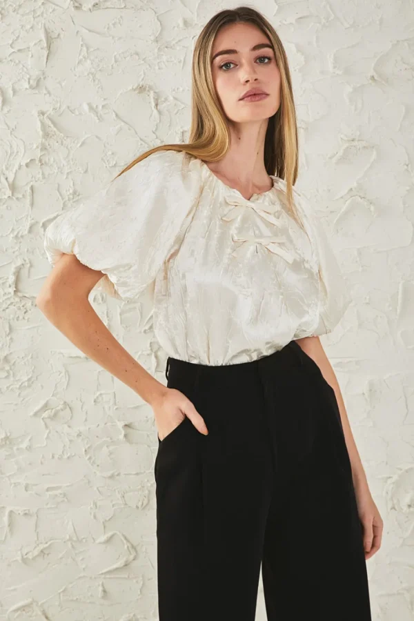 ENDLESS ROSE Tops*- Sheen Crinkle Bow Detail Top CREAM