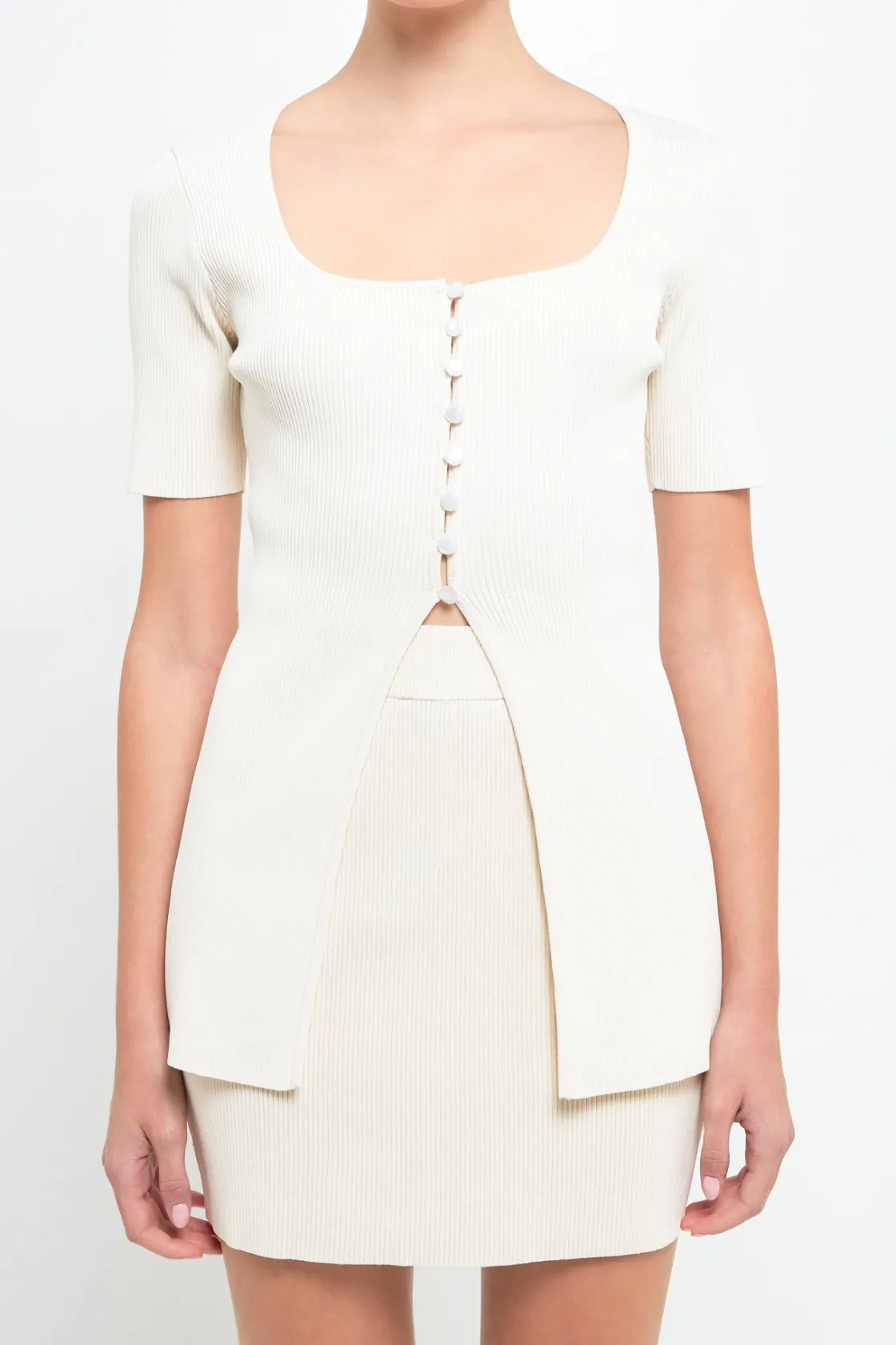 endless_rose__short_sleev_5.webp ENDLESS ROSE Tops*- Short Sleeve Long Knit Button Up