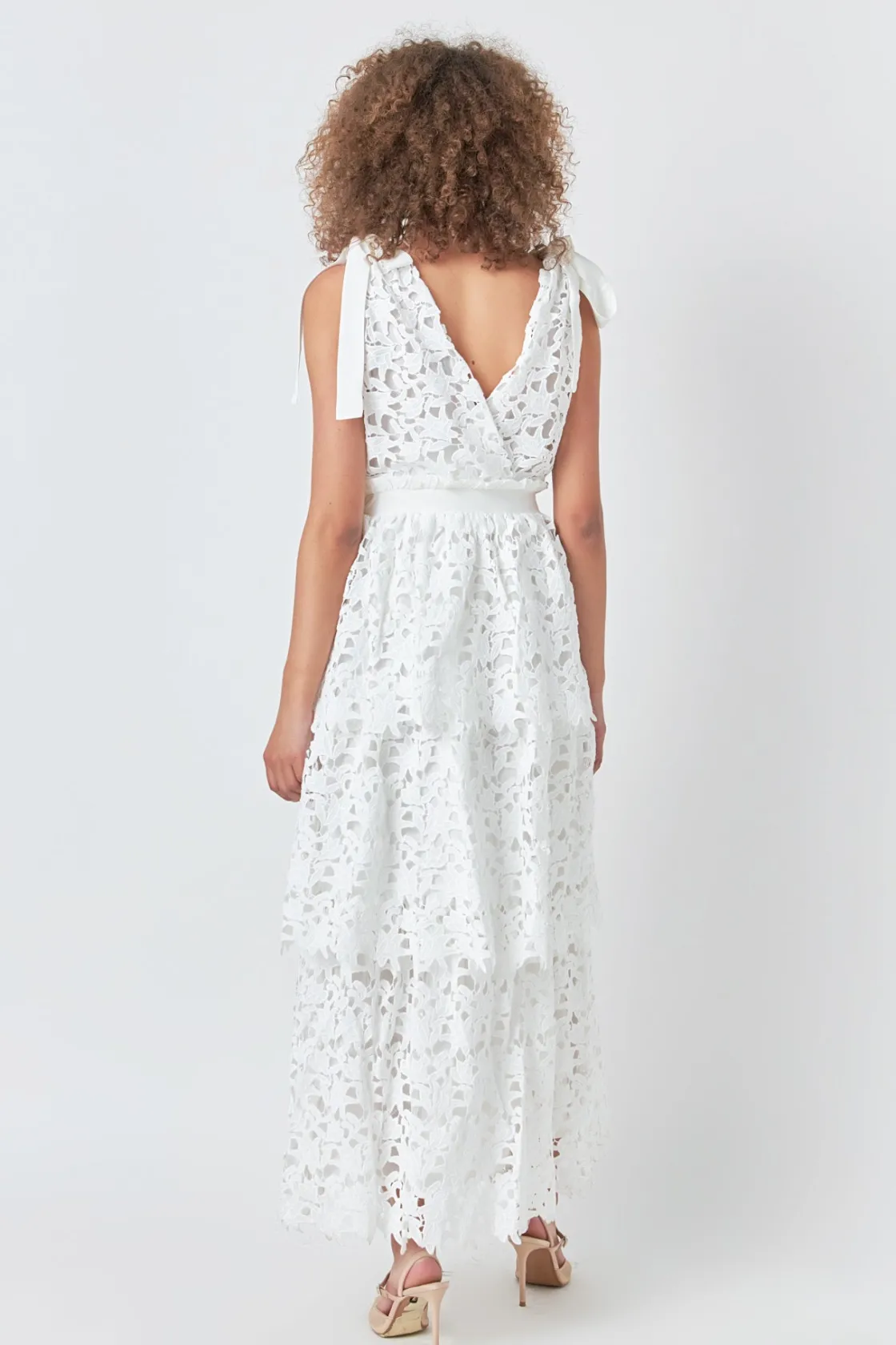 endless_rose__shoulder_st_2.webp ENDLESS ROSE White Dresses | Tops*- Shoulder Strap Detailed Tiered Maxi Dress WHITE
