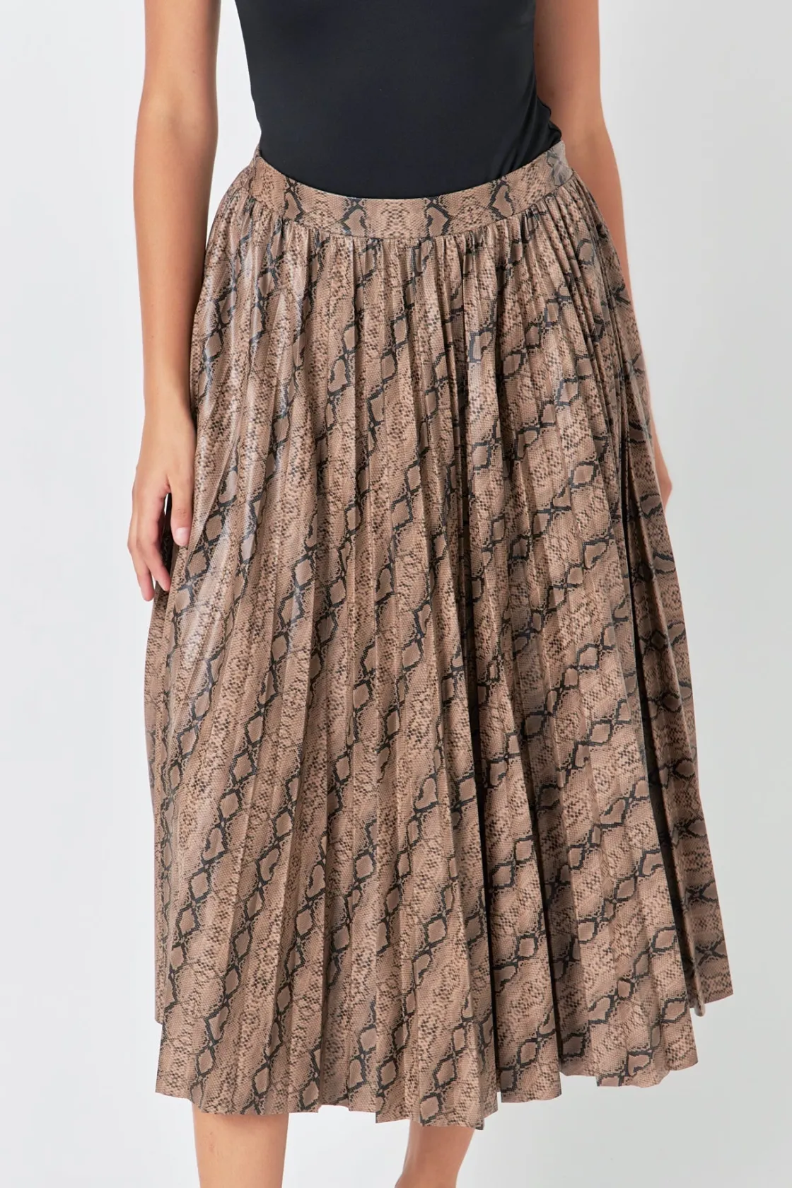 endless_rose__snake_print_0.webp ENDLESS ROSE Skirts | Tops*- Snake Print Pleated Midi Skirt TAN