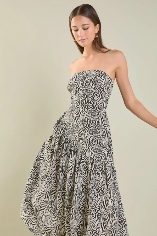 ENDLESS ROSE Strapless | Tops*- Strapless Asymmetrical Maxi Dress IVORY/BLACK
