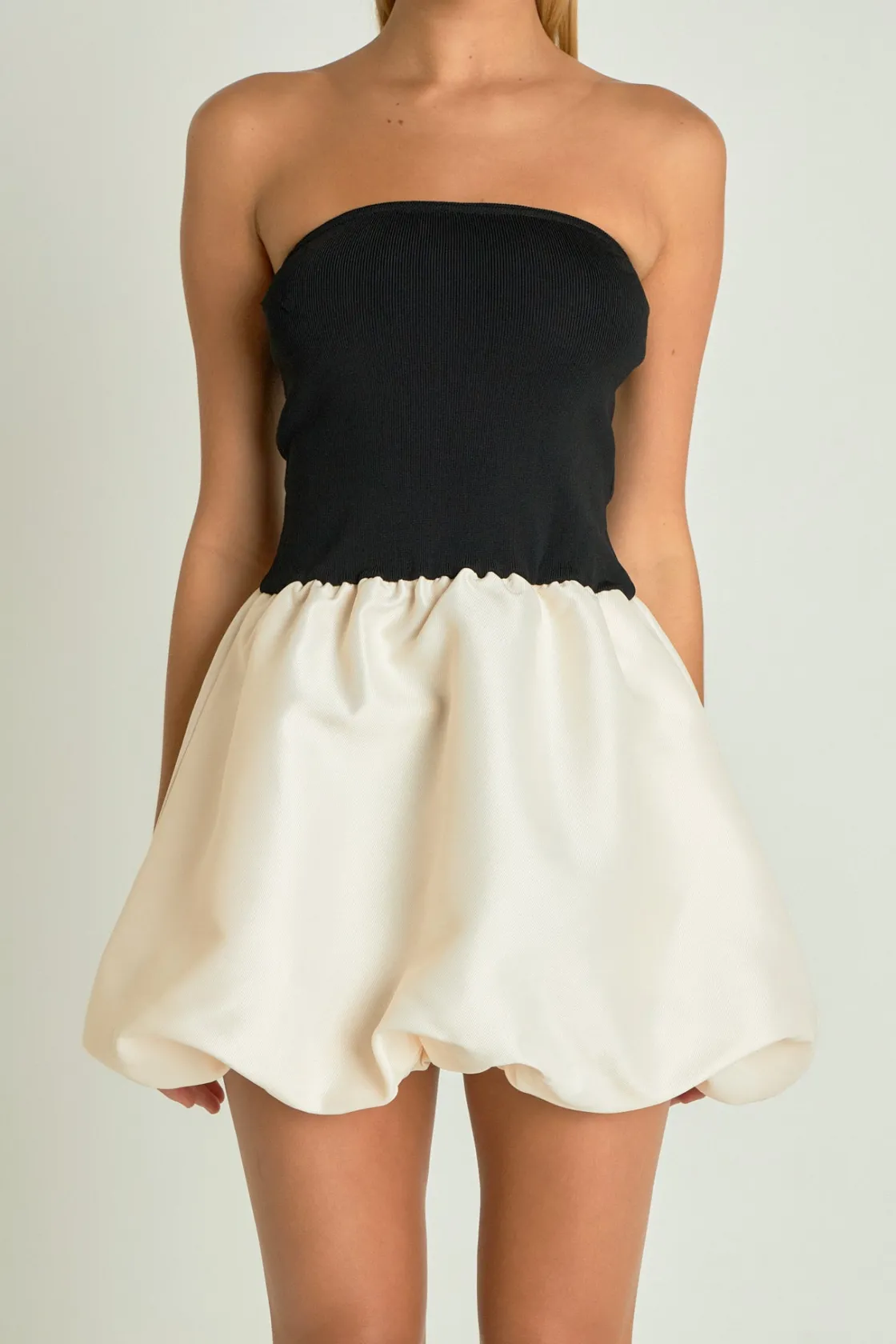 endless_rose__strapless_v_0.webp ENDLESS ROSE Strapless | Tops*- Strapless Voluminous Mini Dress BLACK